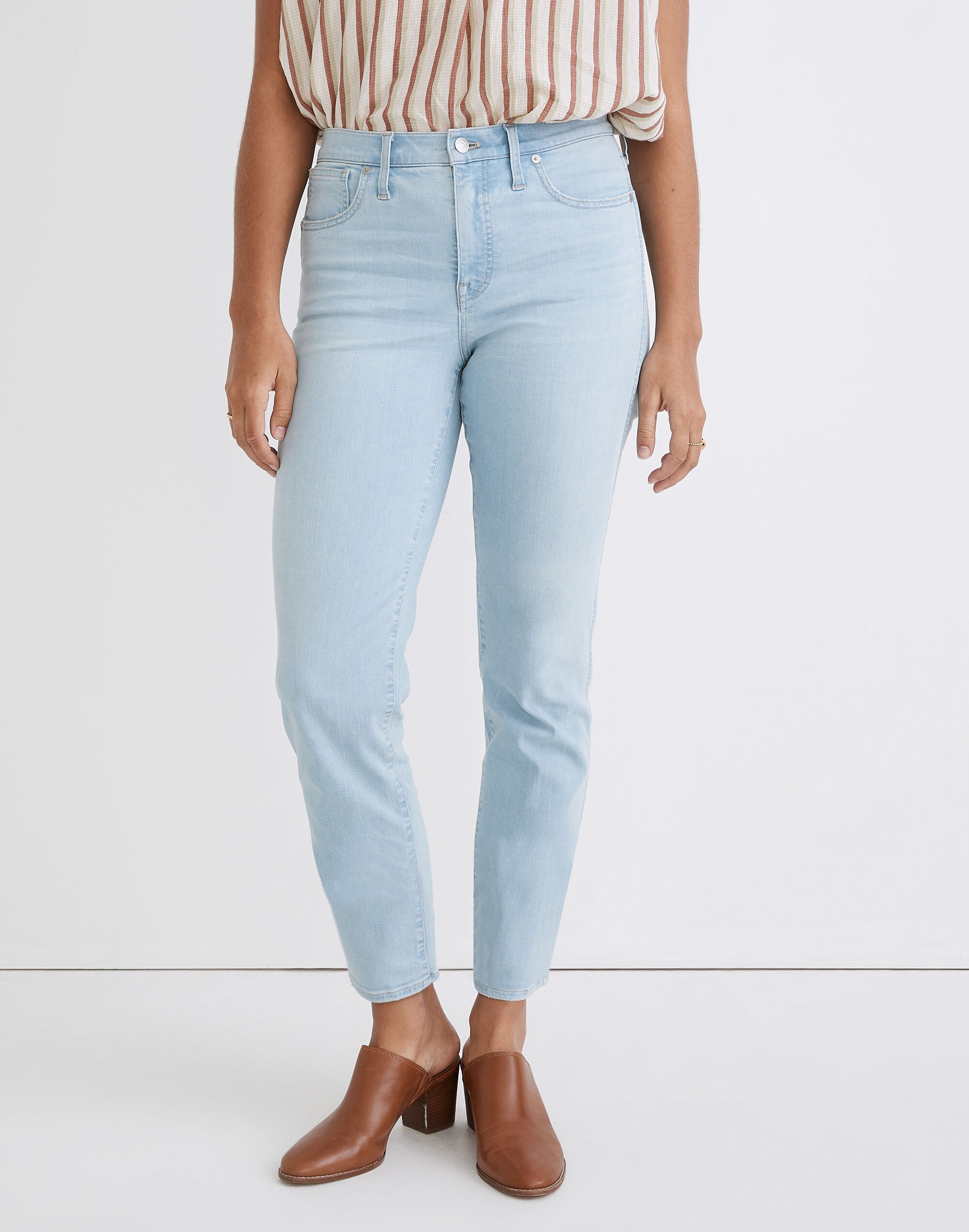 Mid-Rise Stovepipe Jeans in Ternhill Wash