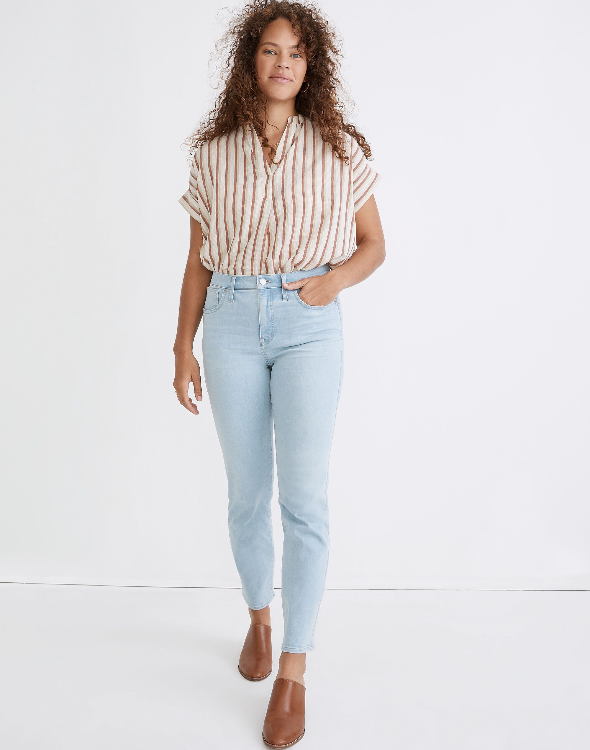 Mid-Rise Stovepipe Jeans in Ternhill Wash