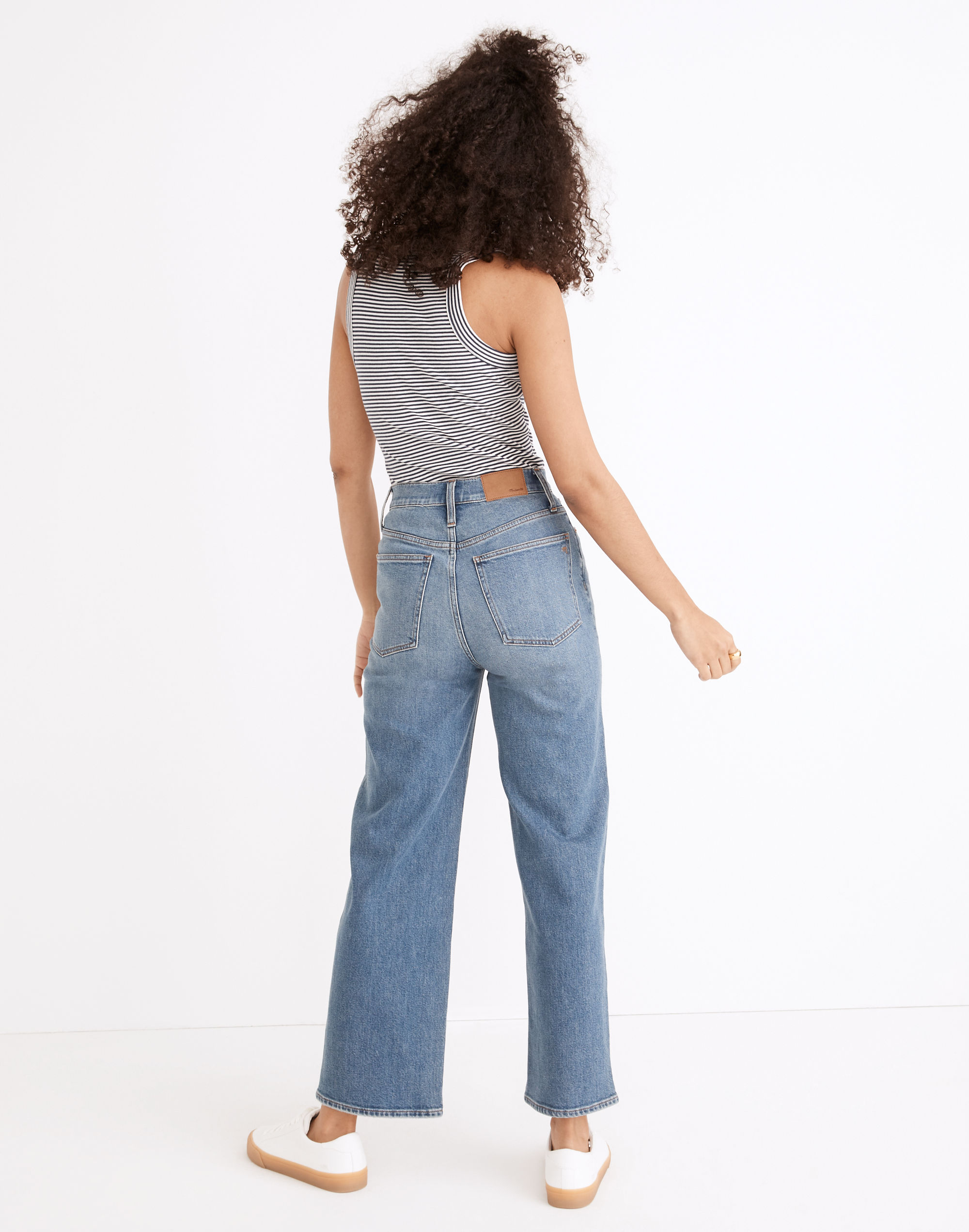 The Petite Perfect Vintage Wide-Leg Crop Jean in Montclare Wash