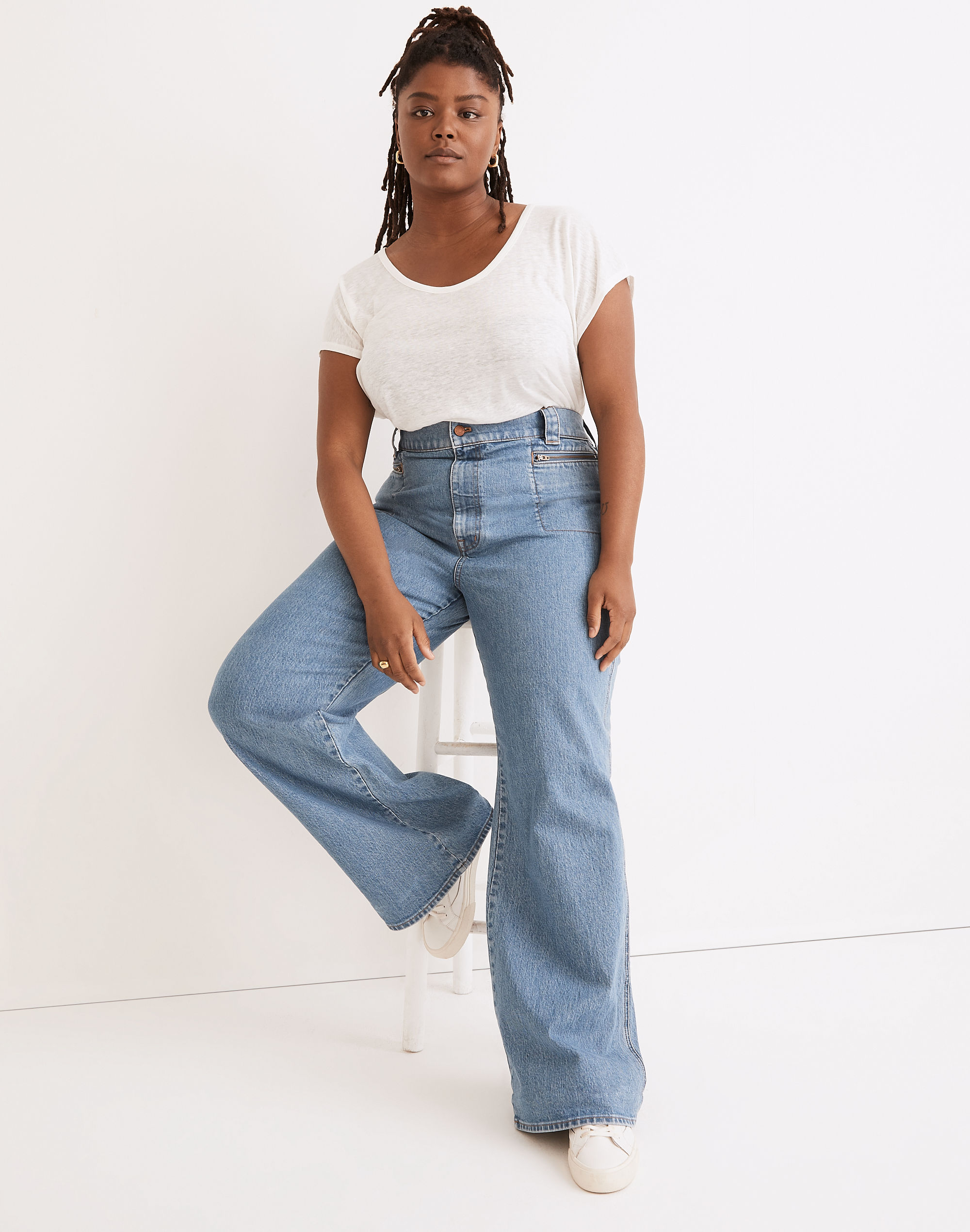 11" High-Rise Flare Jeans in Easley Wash: Zip-Pocket Edition