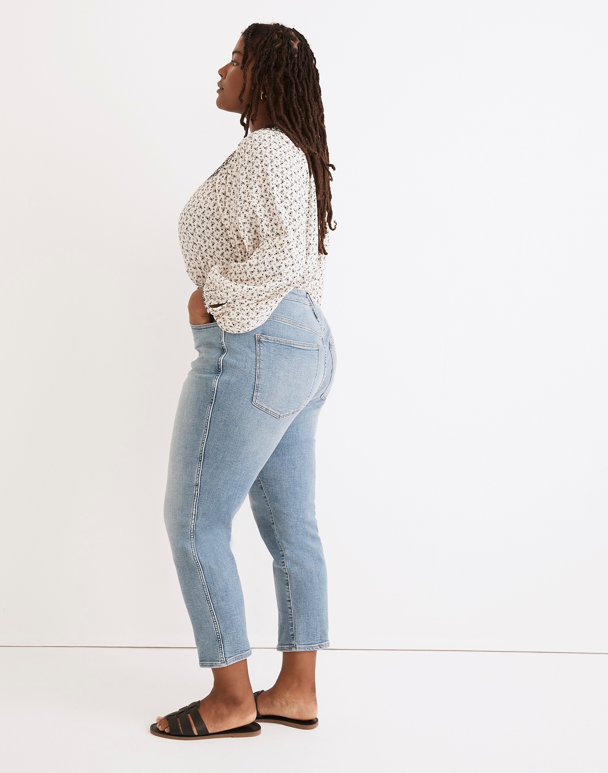 Curvy Stovepipe Jeans in Euclid Wash