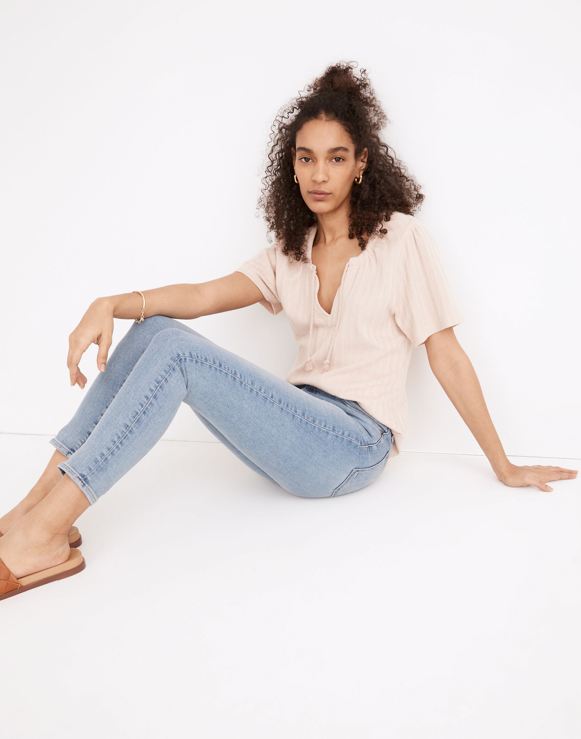 9" Mid-Rise Roadtripper Authentic Skinny Jeans