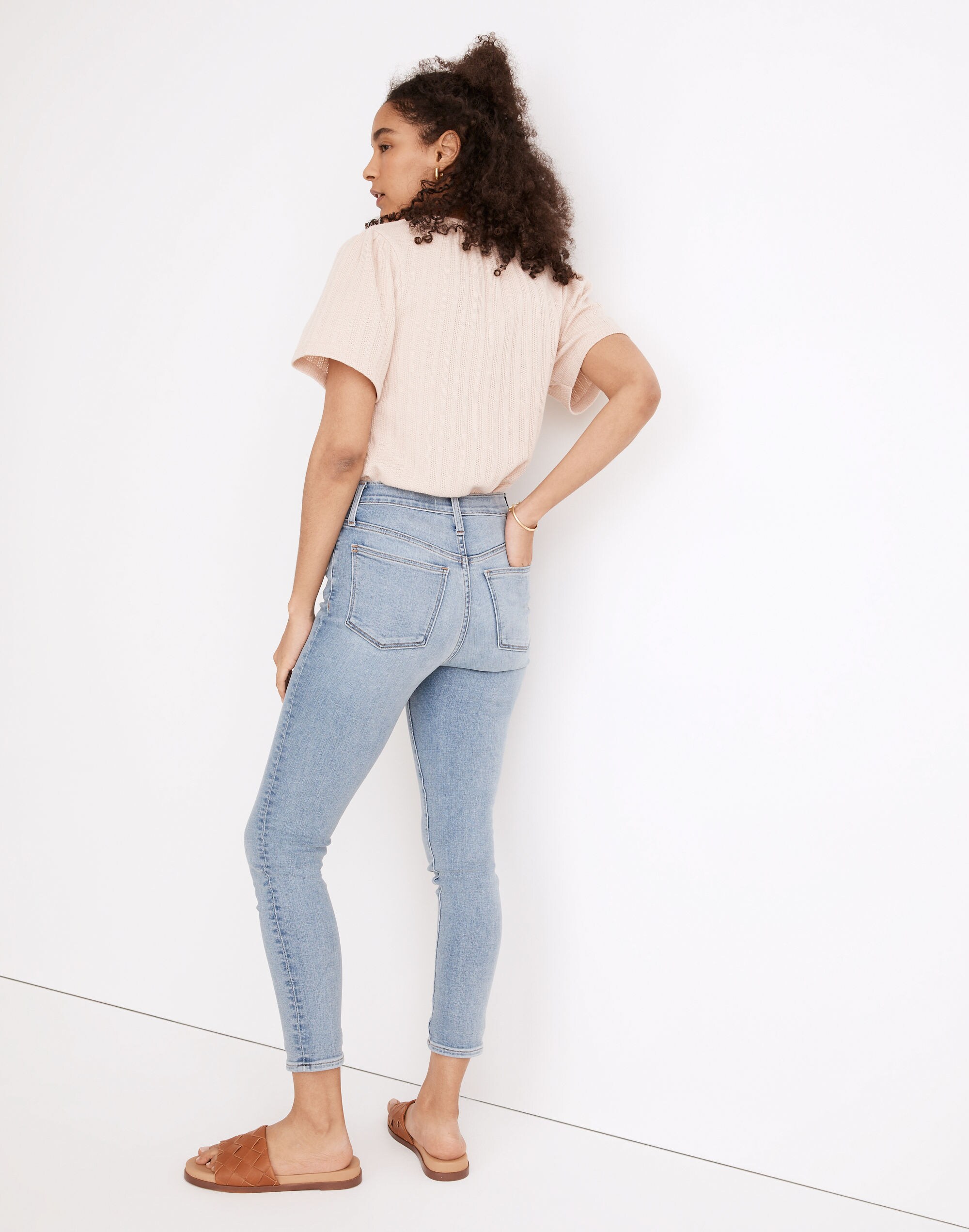 9" Mid-Rise Roadtripper Authentic Skinny Jeans