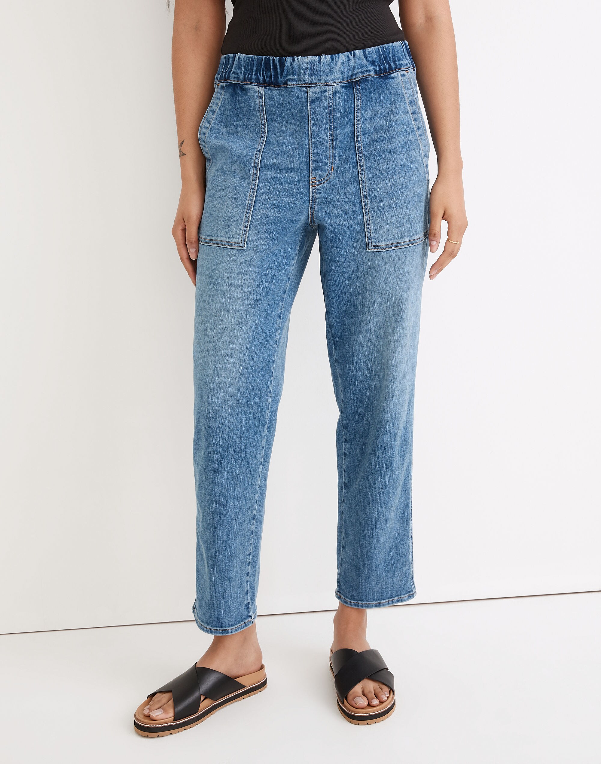 Pull-On Relaxed Jeans in Boyer Wash
