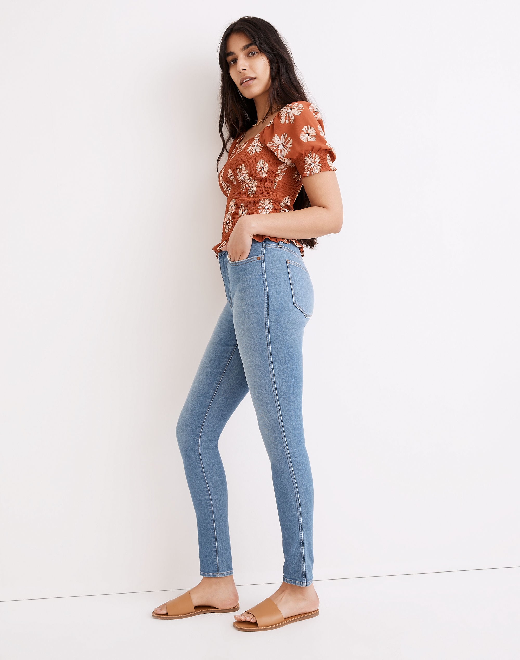 Petite 10" High-Rise Skinny Jeans in Ferndale Wash