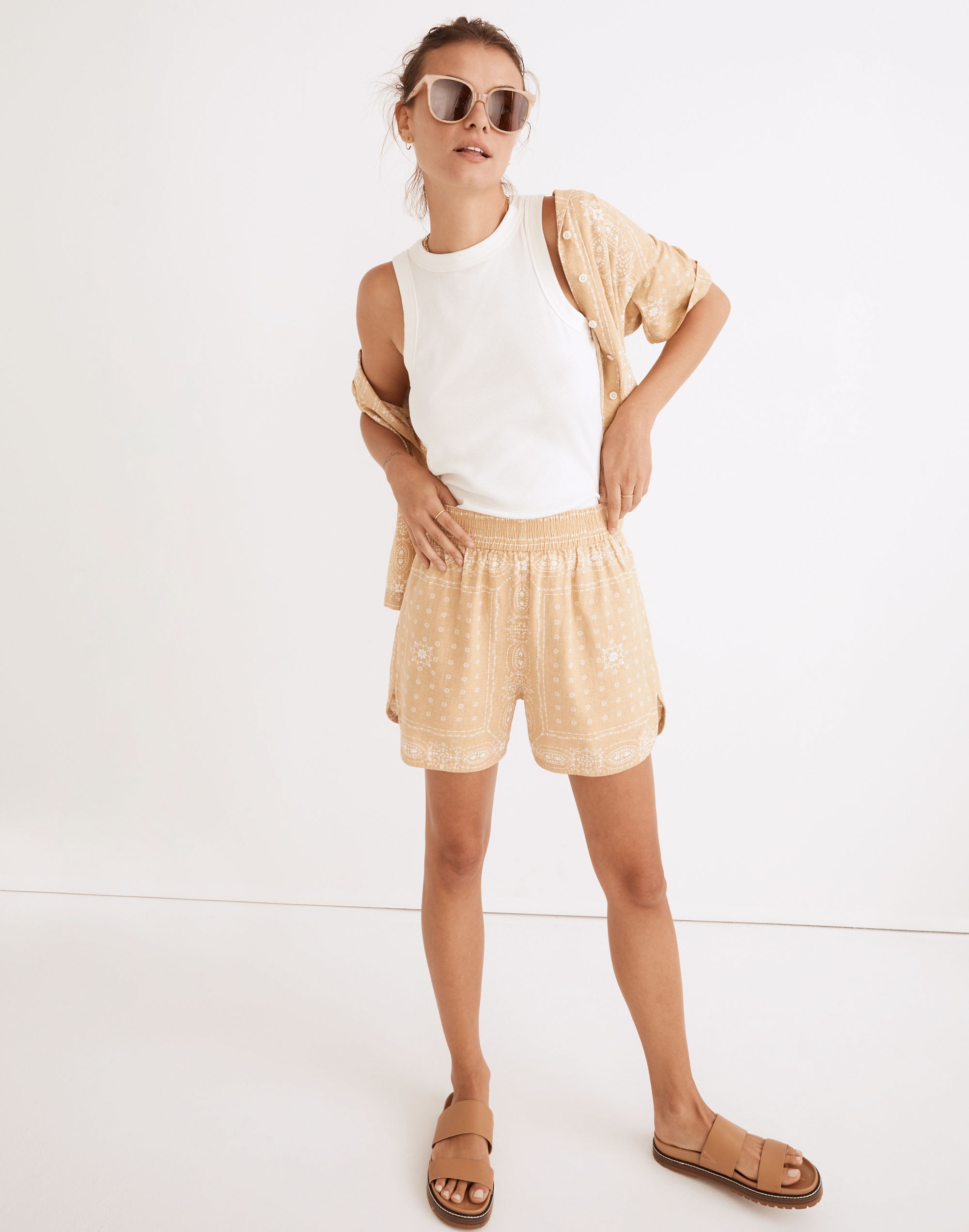 linen-blend long pull-on shorts in vintage bandana