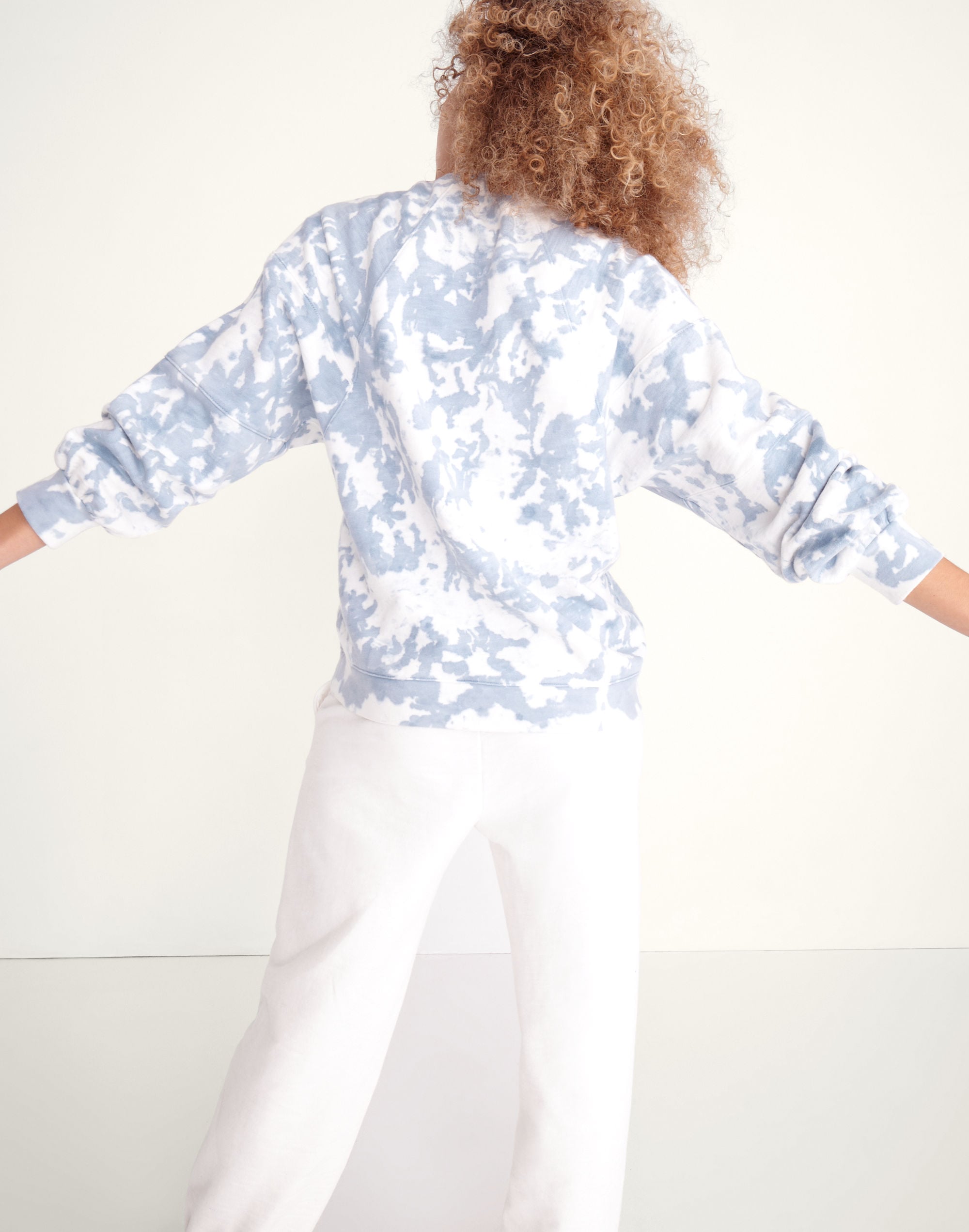 MWL Tie-Dye Oversized Raglan Sweatshirt