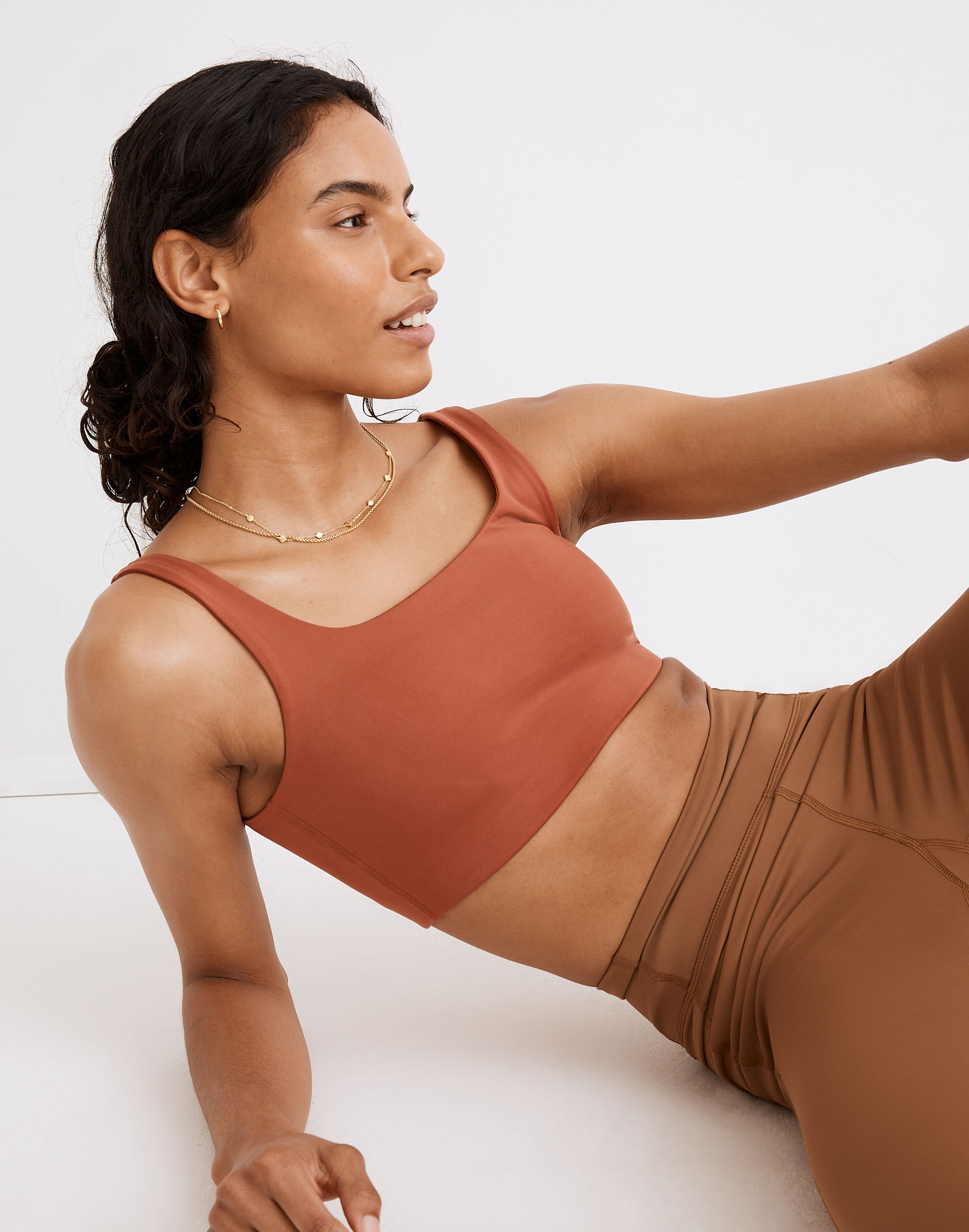 Flex Square-Neck Sports Bra in weathered brick image 2