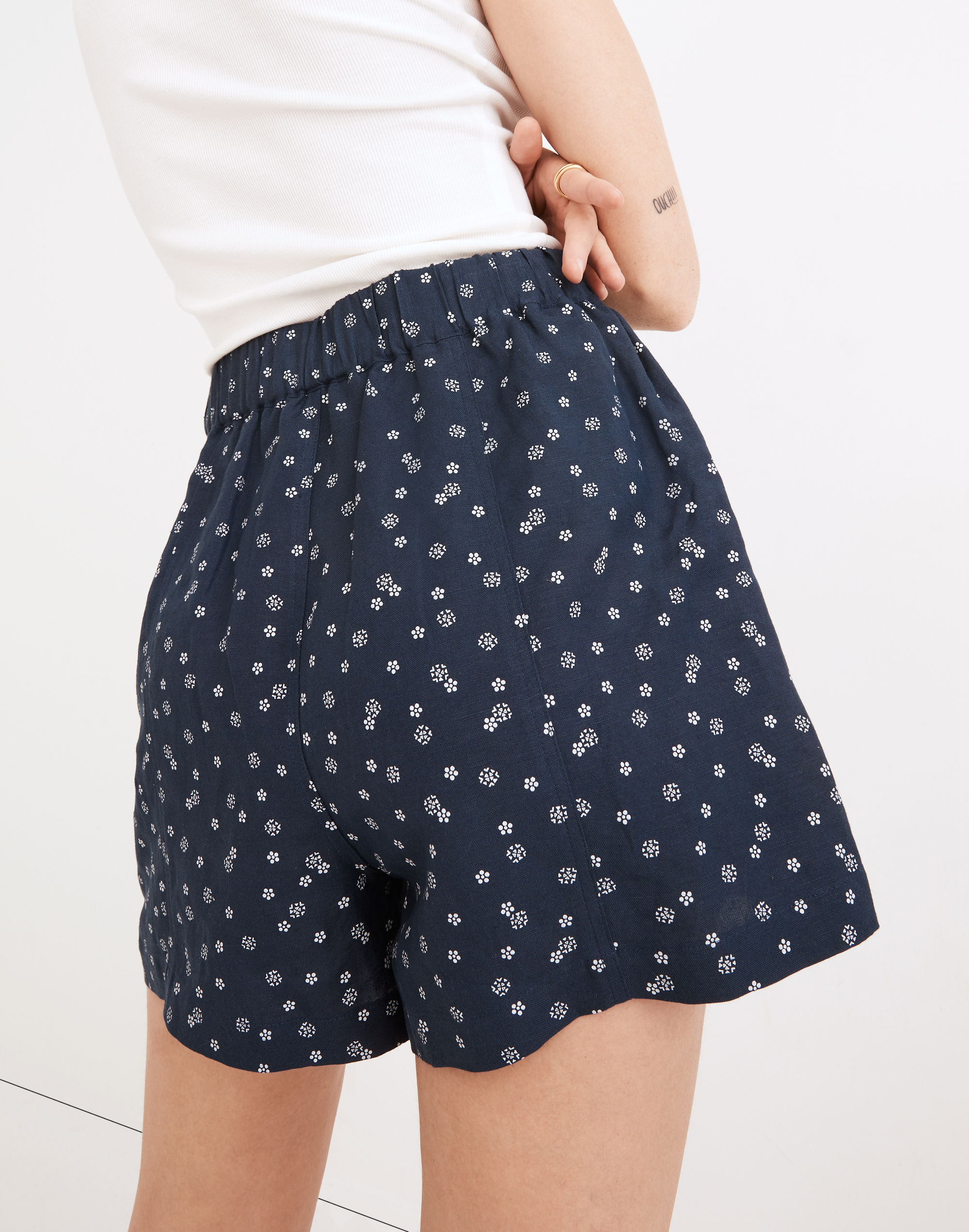 Linen-Blend Easy Pull-On Shorts in Bandana Flower