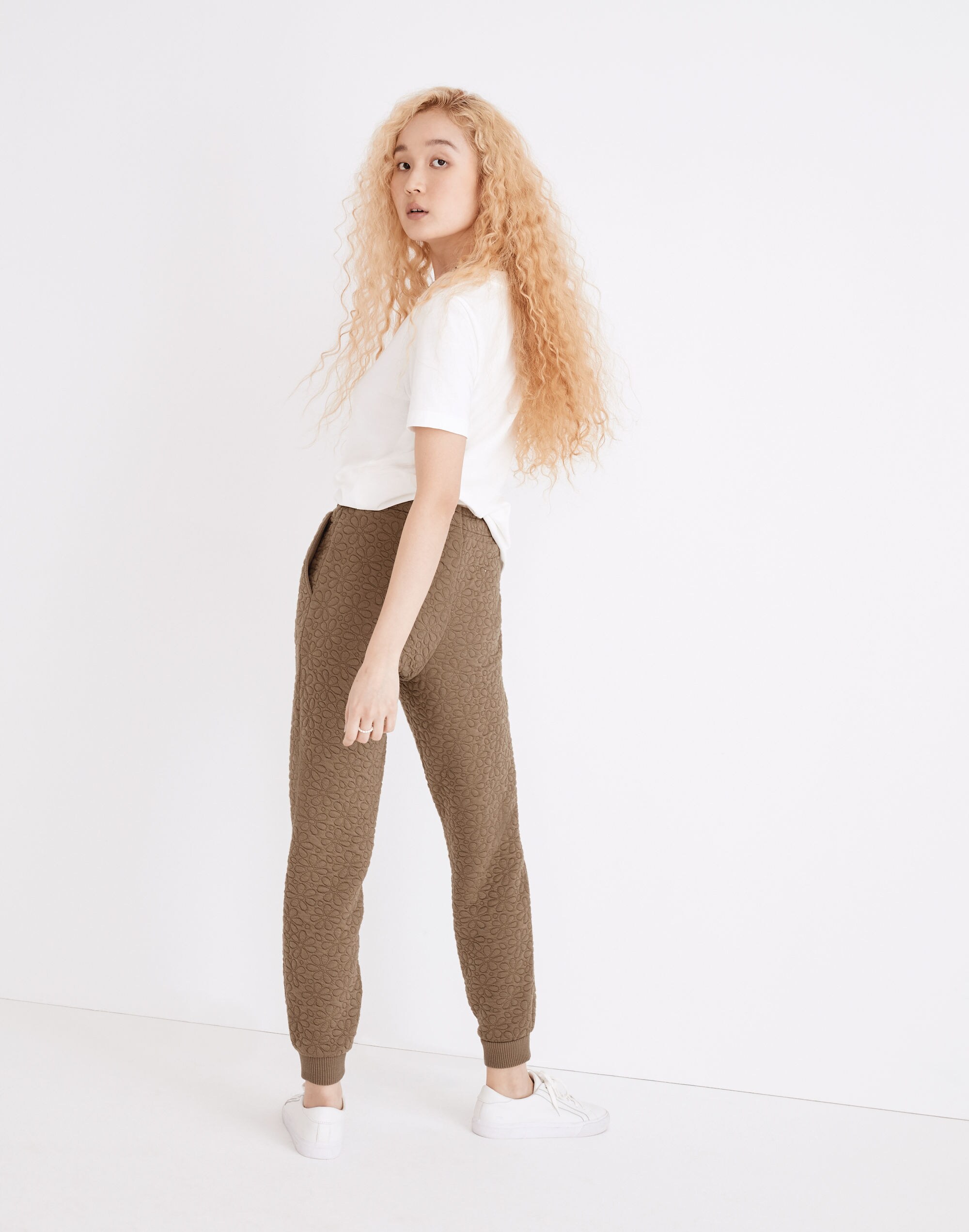 Flower Puff-Jacquard Retro Sweatpants