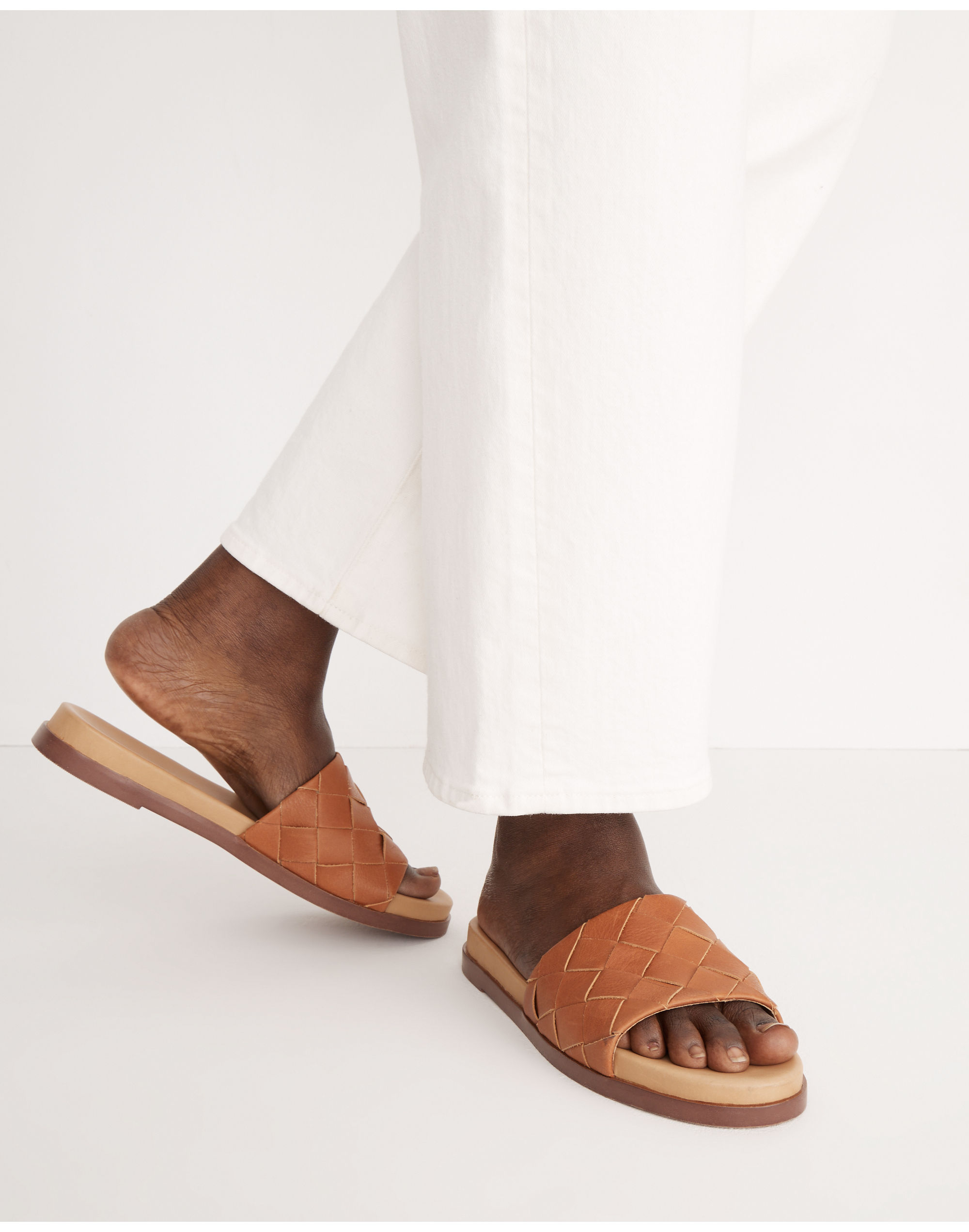 The Louisa Slide Sandal in Woven Leather