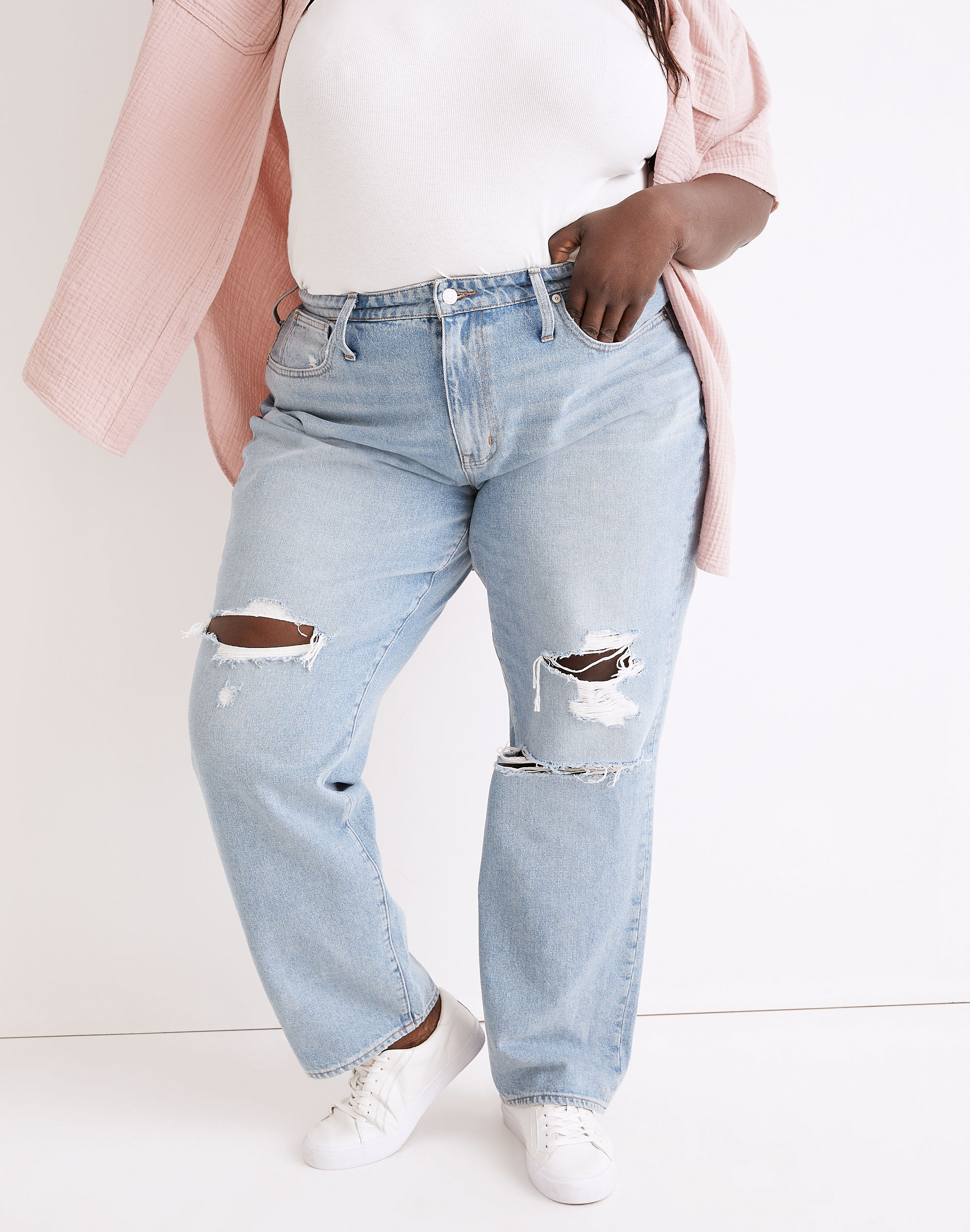 Plus Baggy Straight Jeans in Earlhurst Wash: Ripped Edition