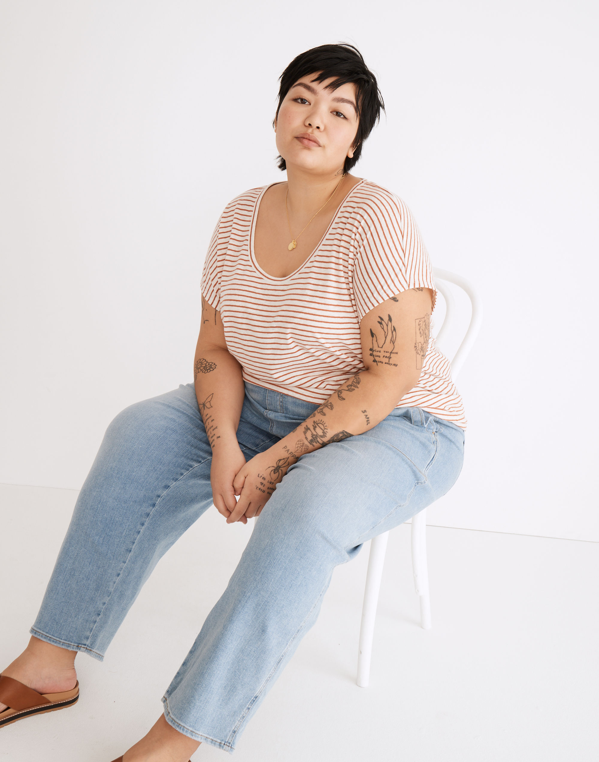 Plus Pull-On Relaxed Jeans in Lisford Wash