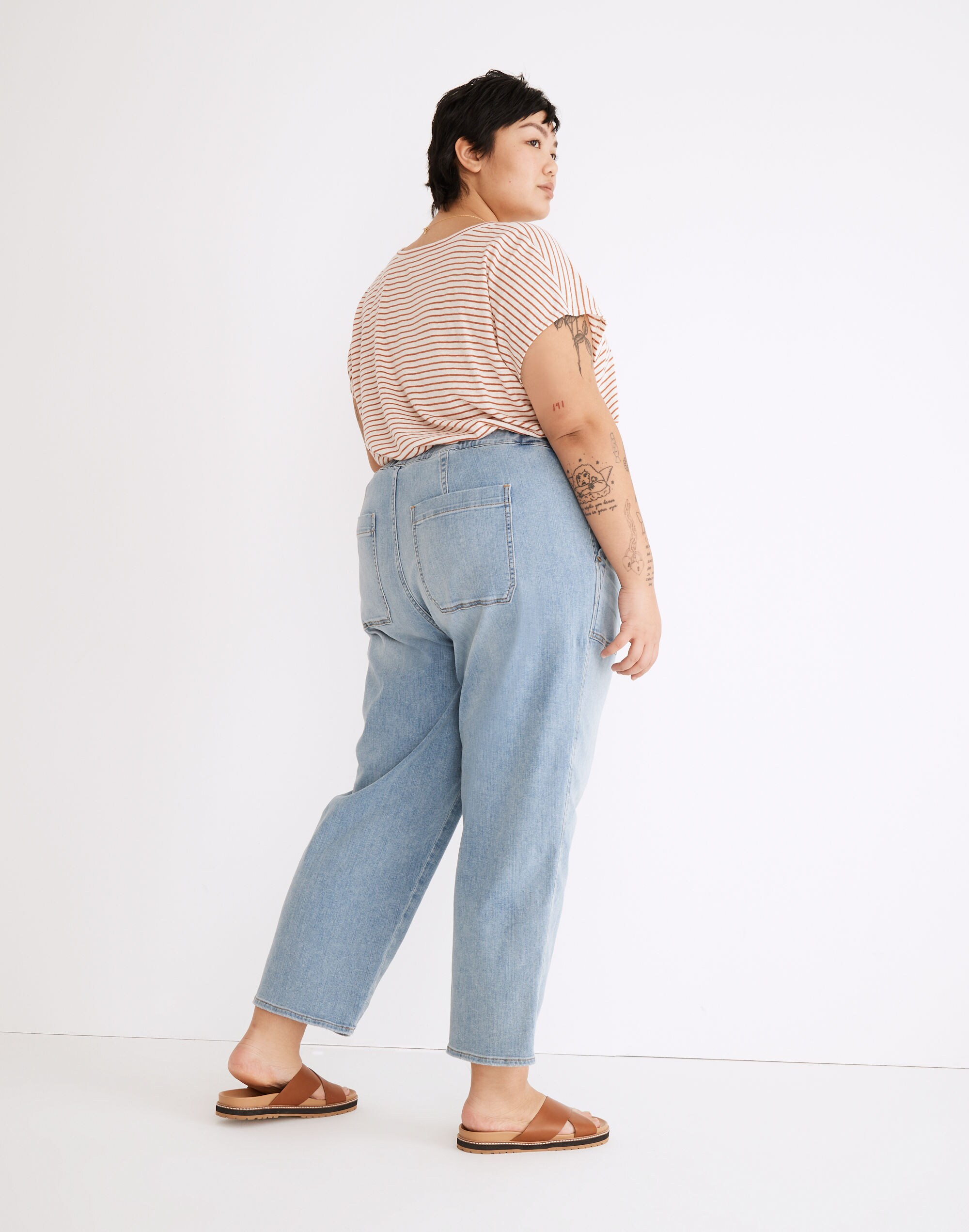 Plus Pull-On Relaxed Jeans in Lisford Wash