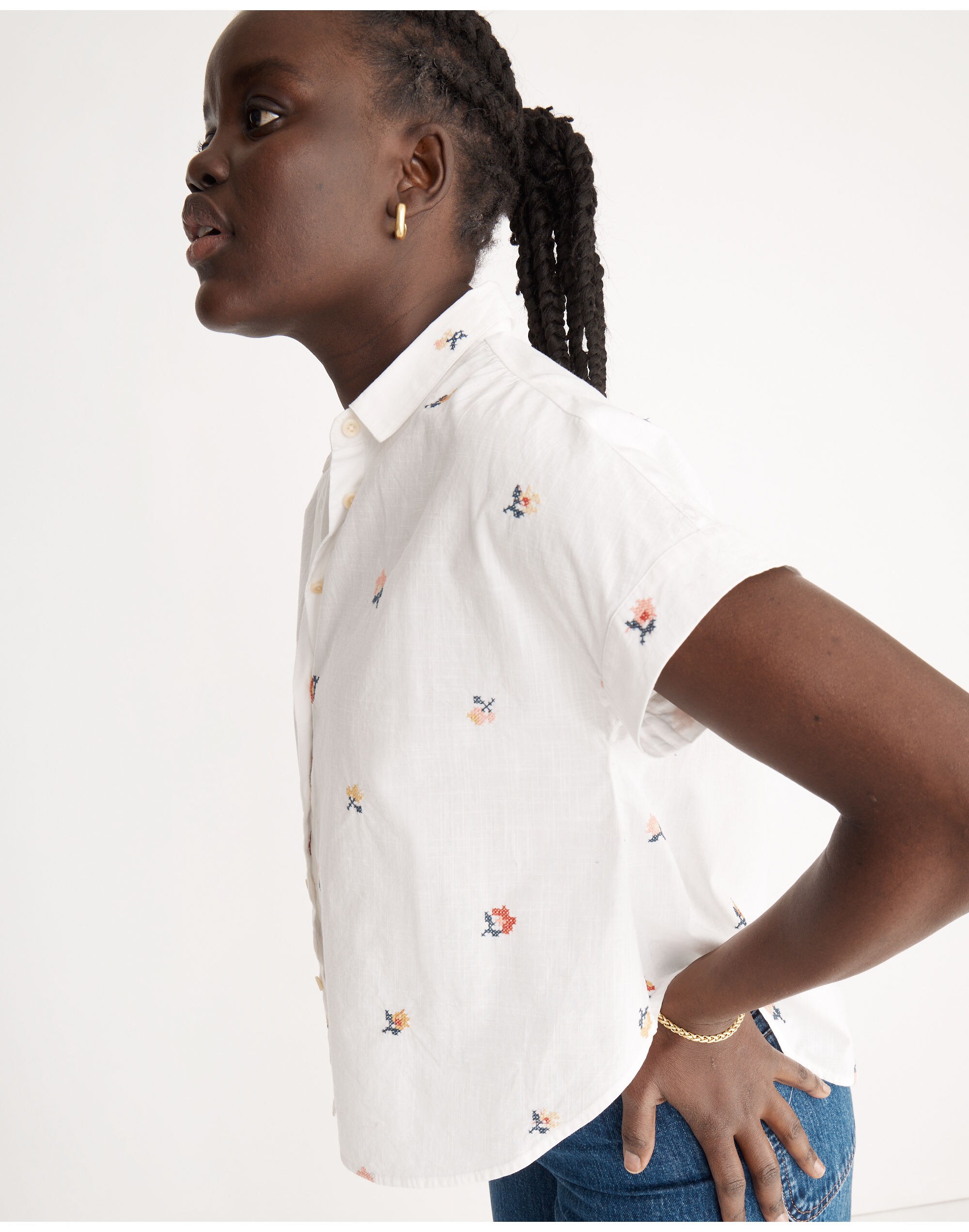 V-Neck Pocket Shirt in Cross-Stitch Floral