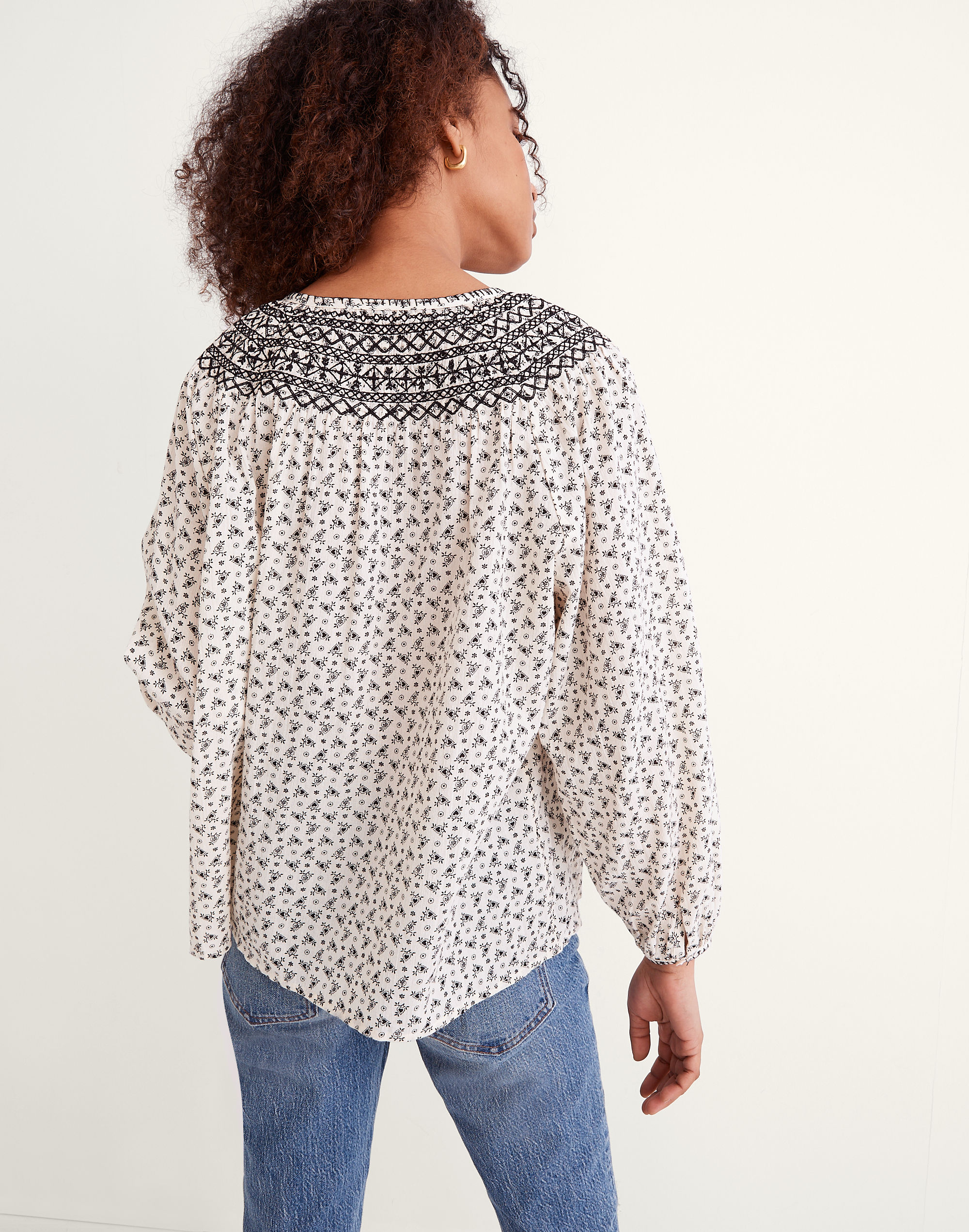 Embroidered Crinkle Cotton Button Top in Fresh Sprigs