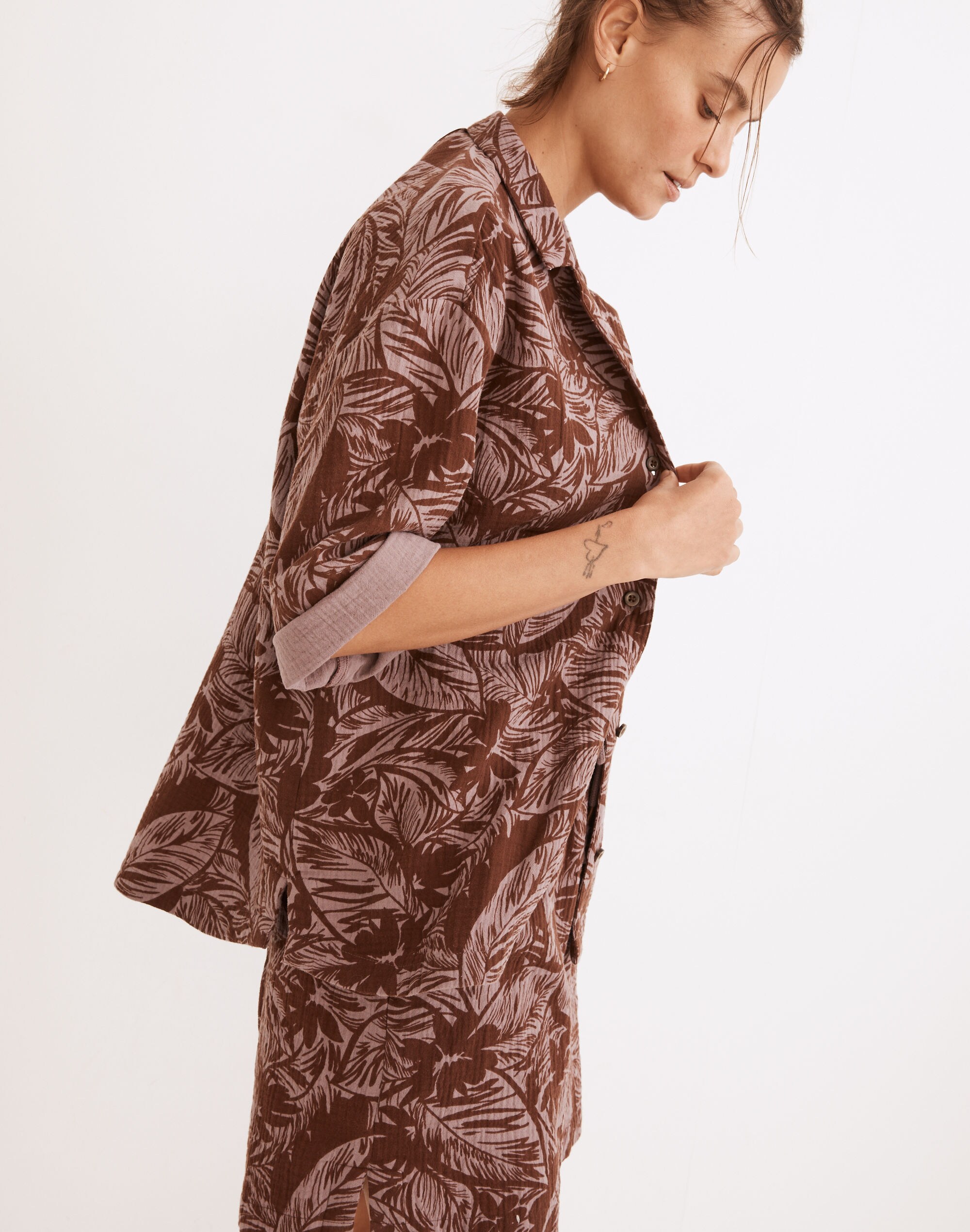 Lightestspun Cover-Up Camp Shirt in Palm Leaves