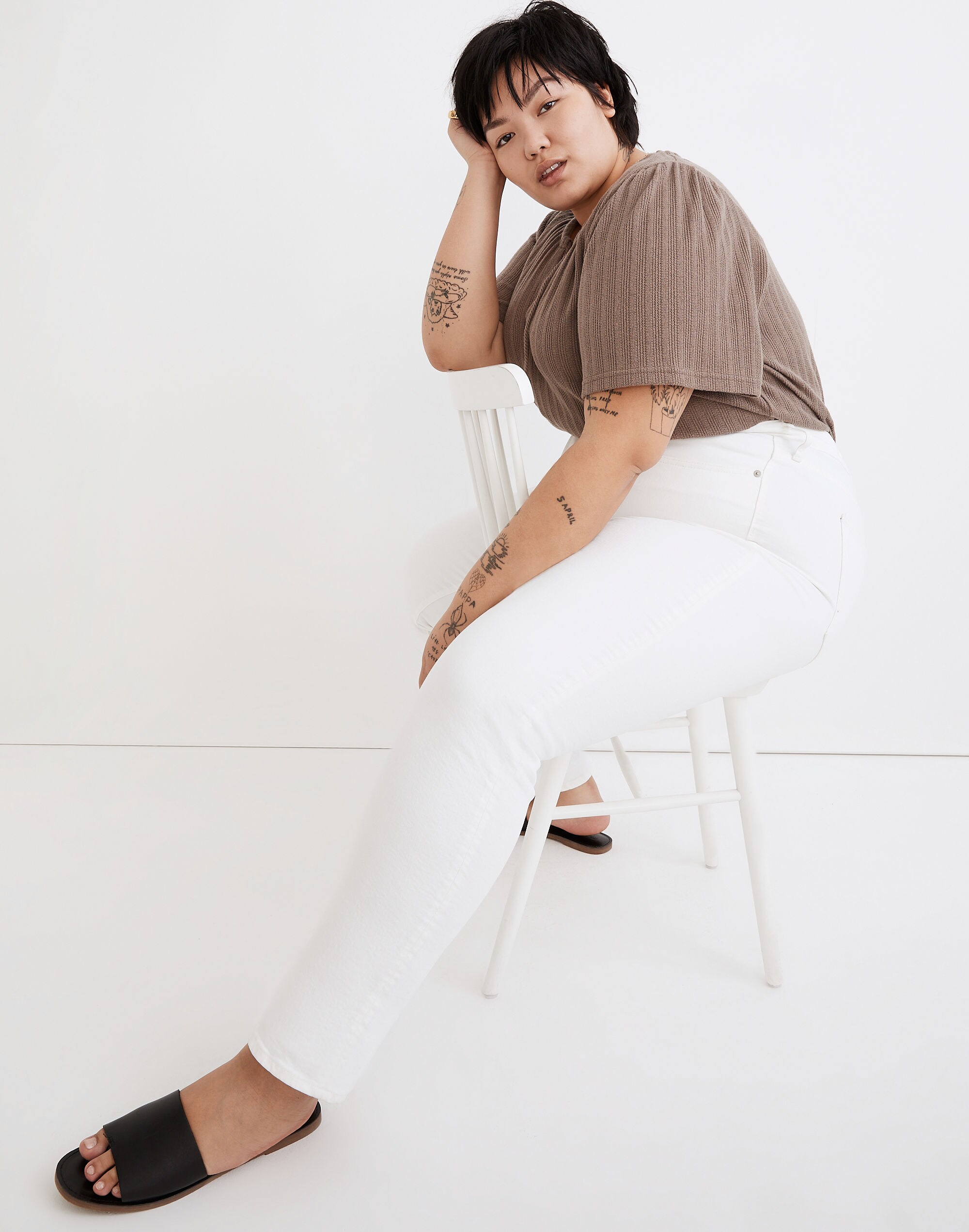 The Plus Perfect Vintage Straight Jean in Tile White: Ripped-Knee Edition