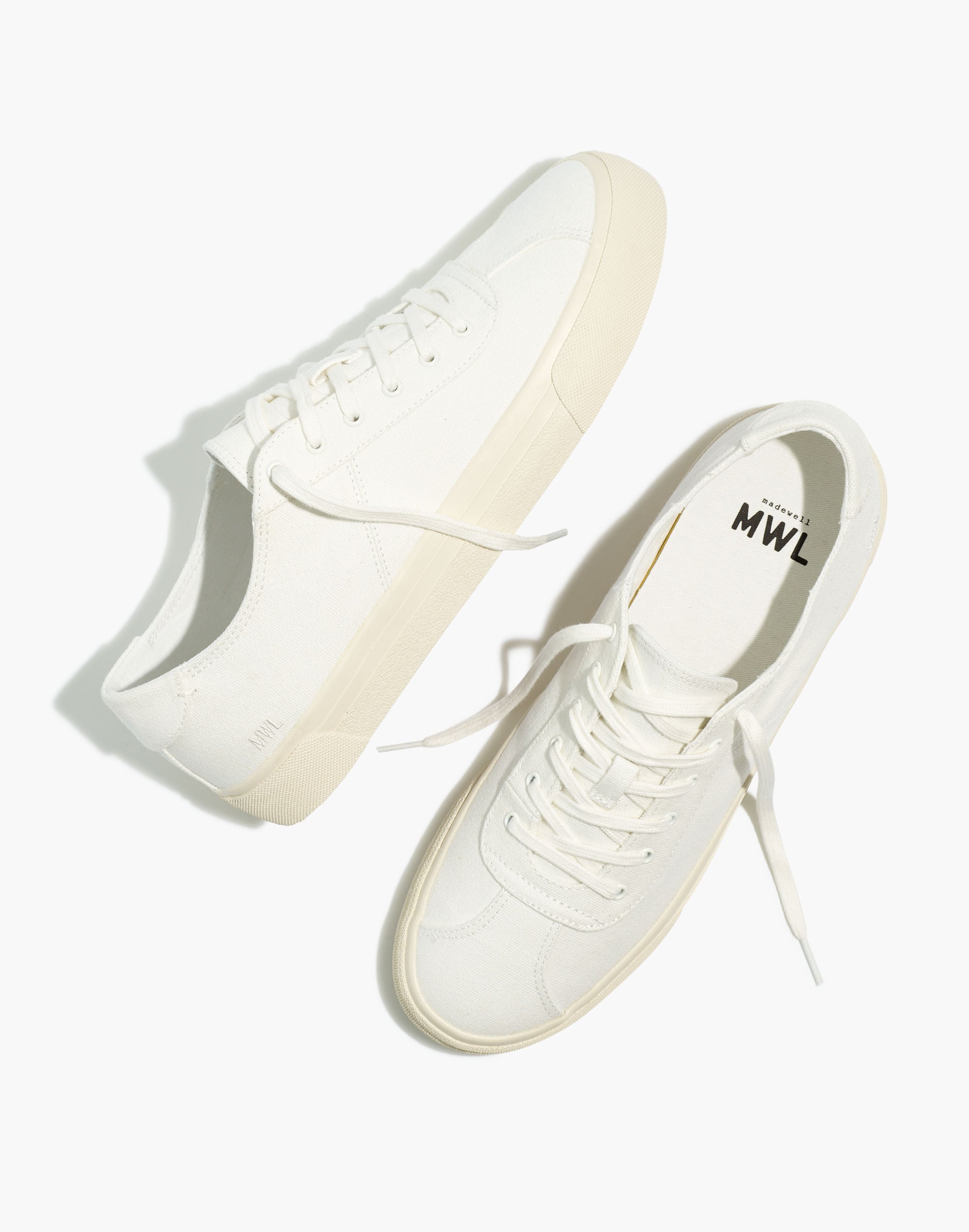 Sidewalk Low-Top Sneakers in (Re)sourced Canvas