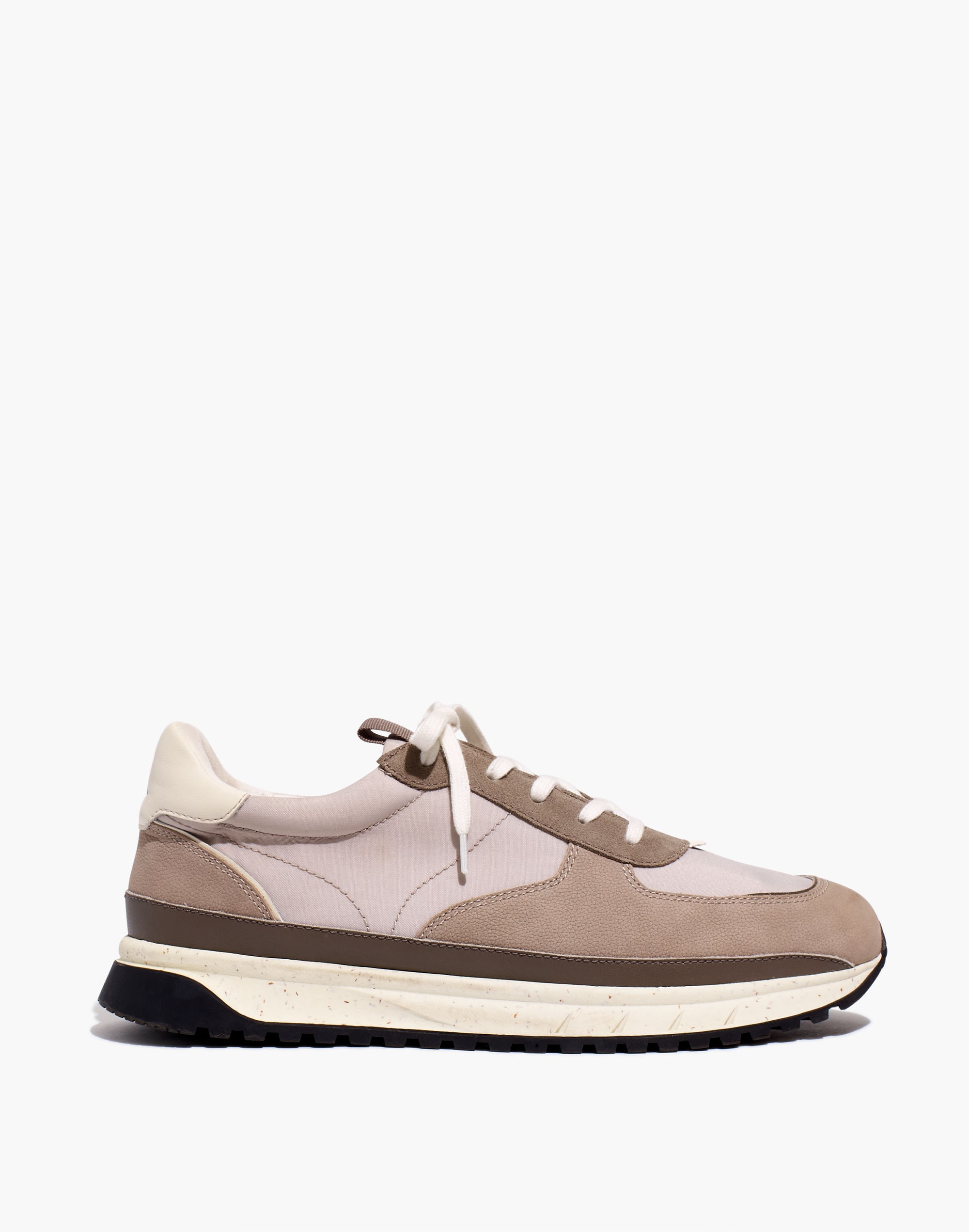 Kickoff Trainer Sneakers in Form Grey