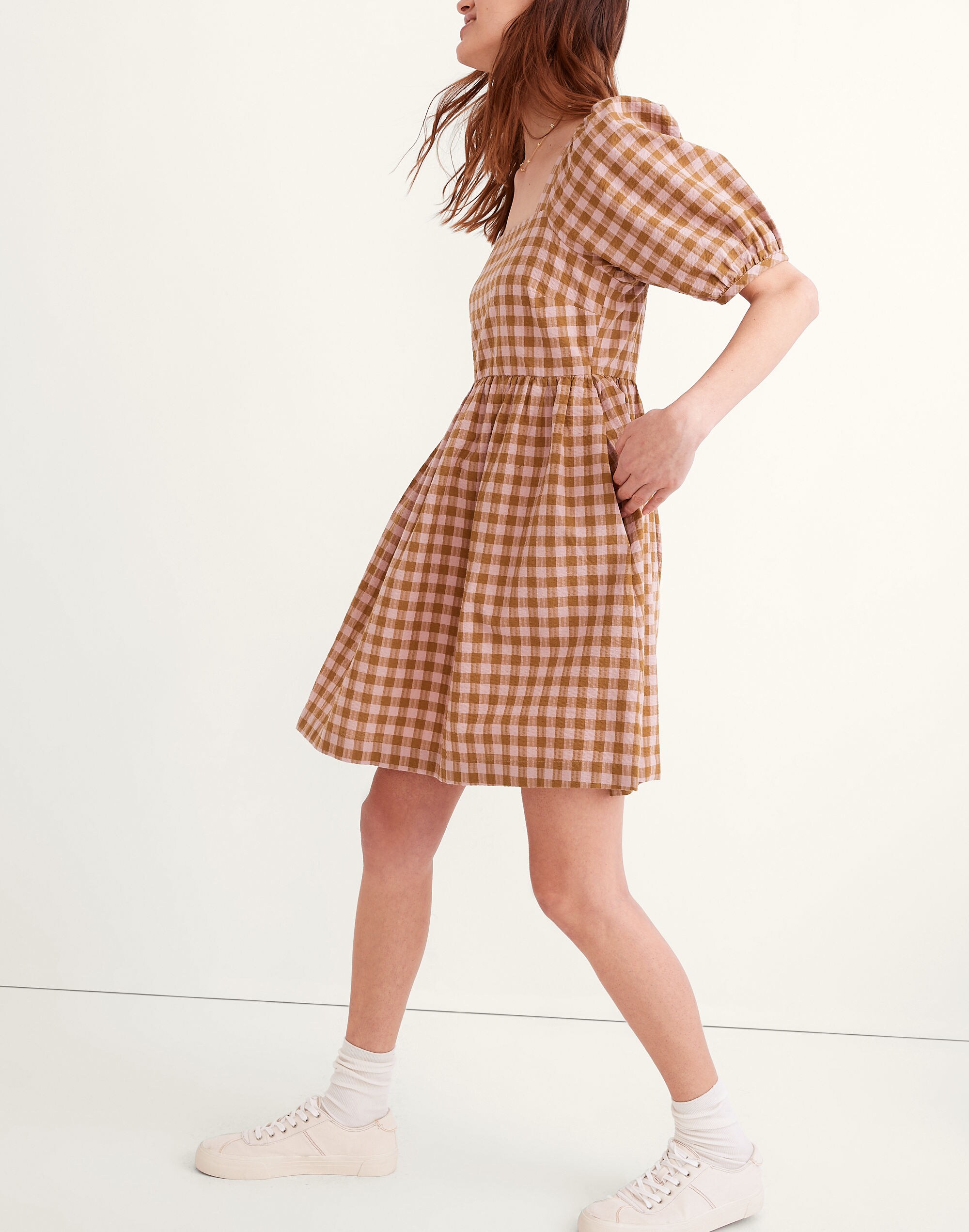 Square-Neck Puff-Sleeve Dress in Gingham Seersucker