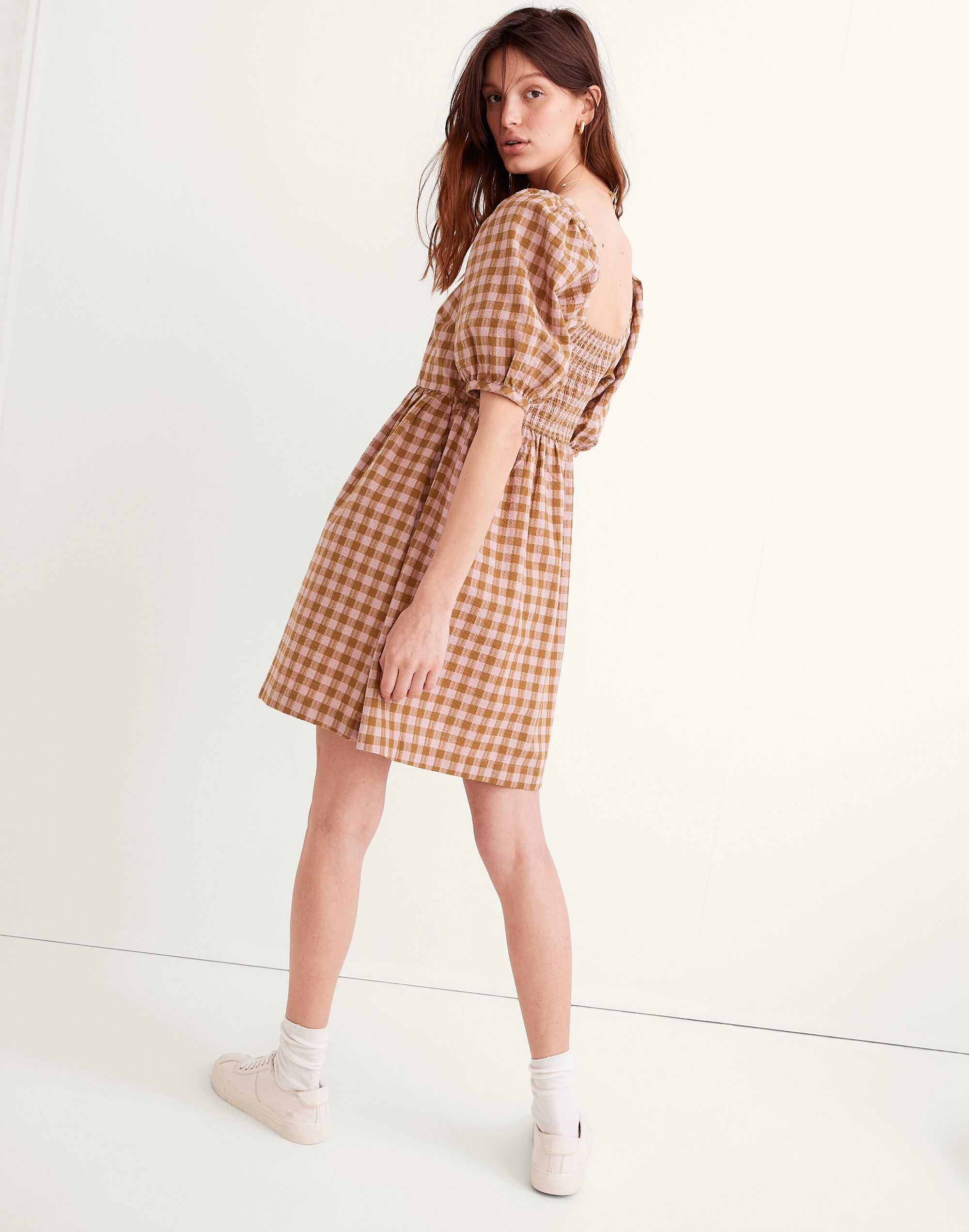 Square-Neck Puff-Sleeve Dress in Gingham Seersucker