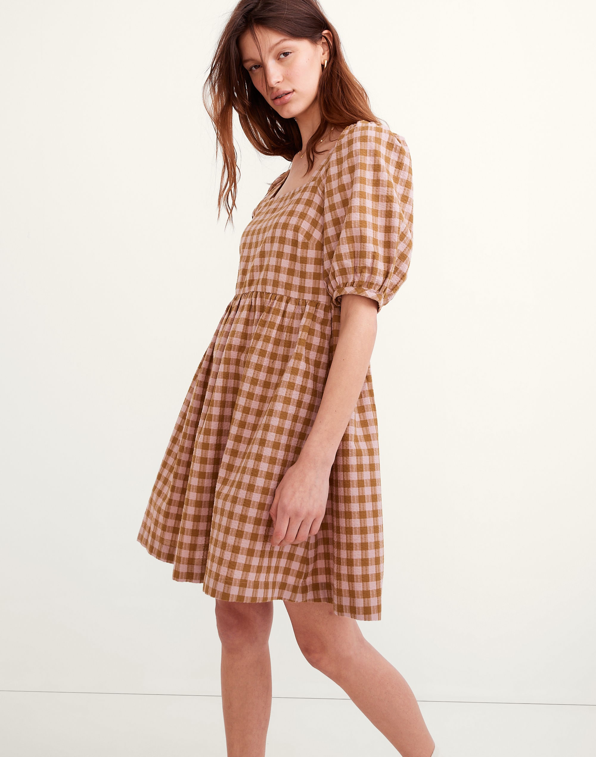 Square-Neck Puff-Sleeve Dress in Gingham Seersucker