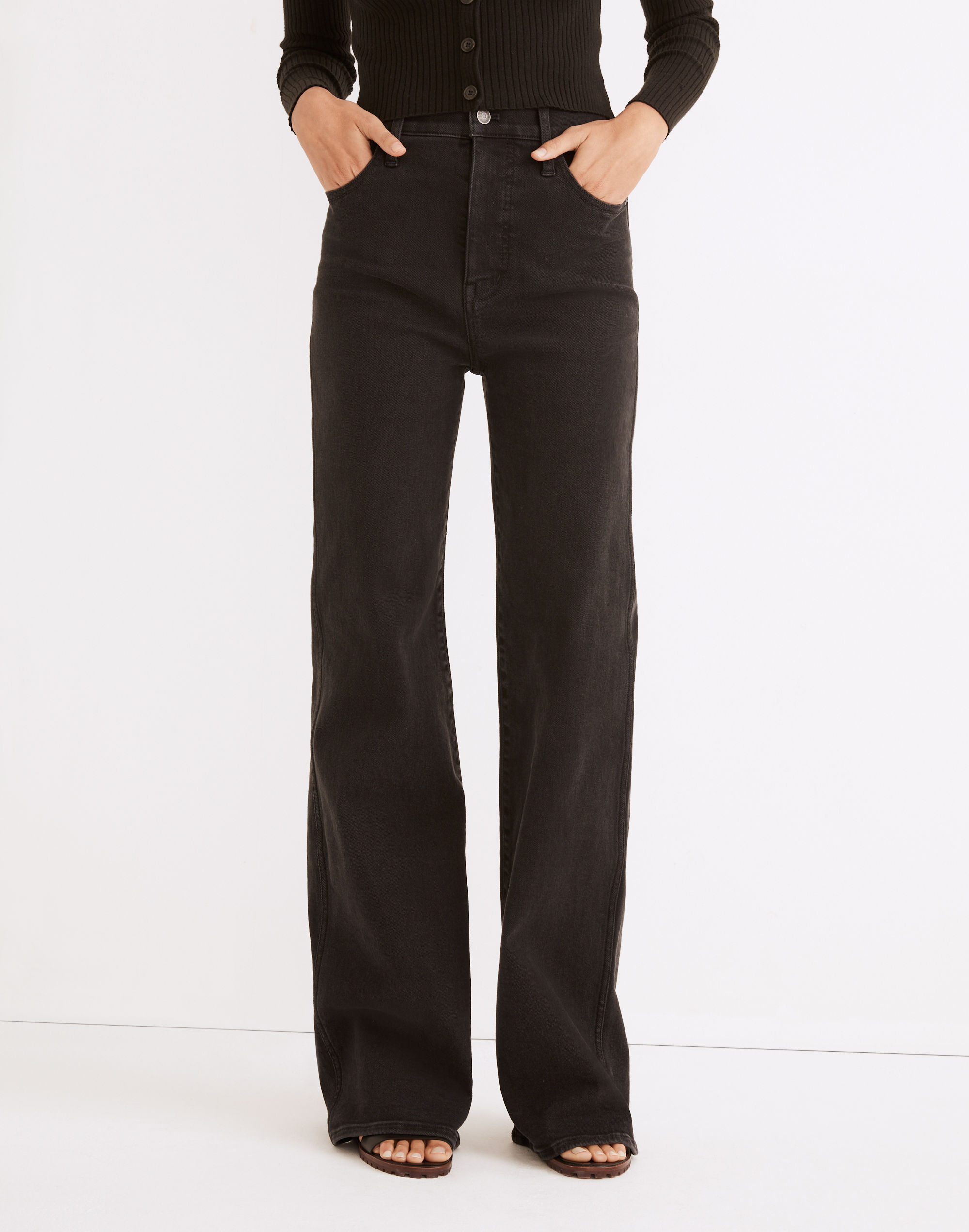 11" High-Rise Flare Jeans in Crosson Wash