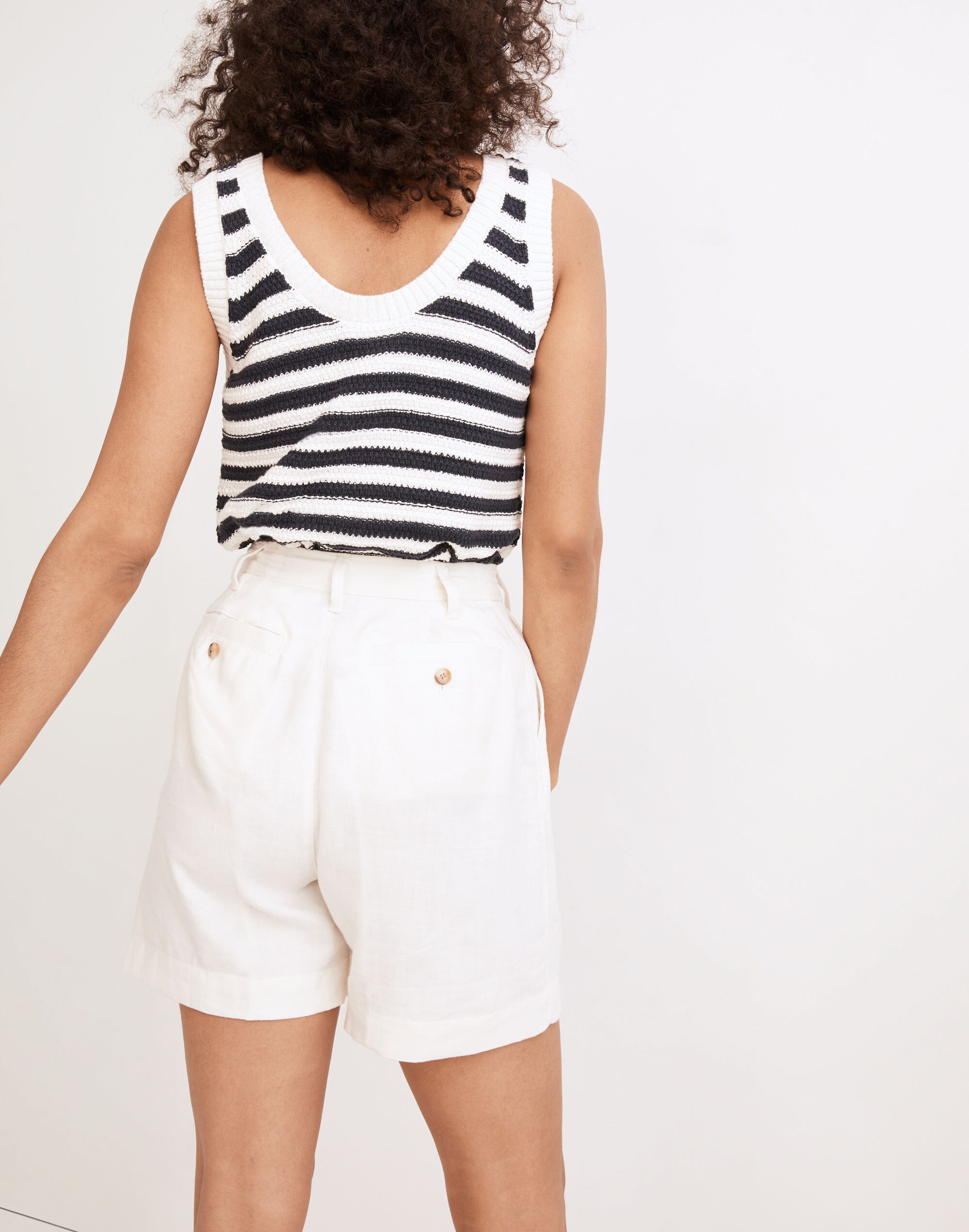 Clarke Pleated Shorts in Travel Linen-Blend