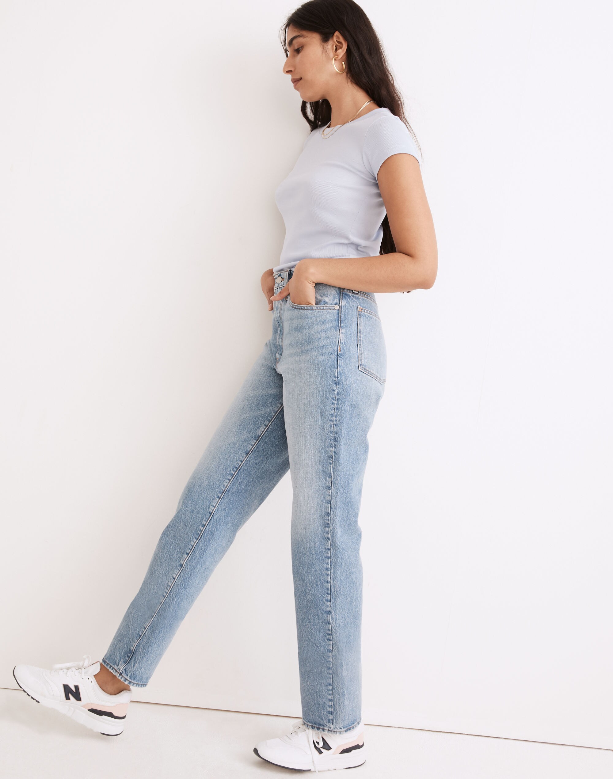 The Petite Perfect Vintage Straight Jean in Seyland Wash