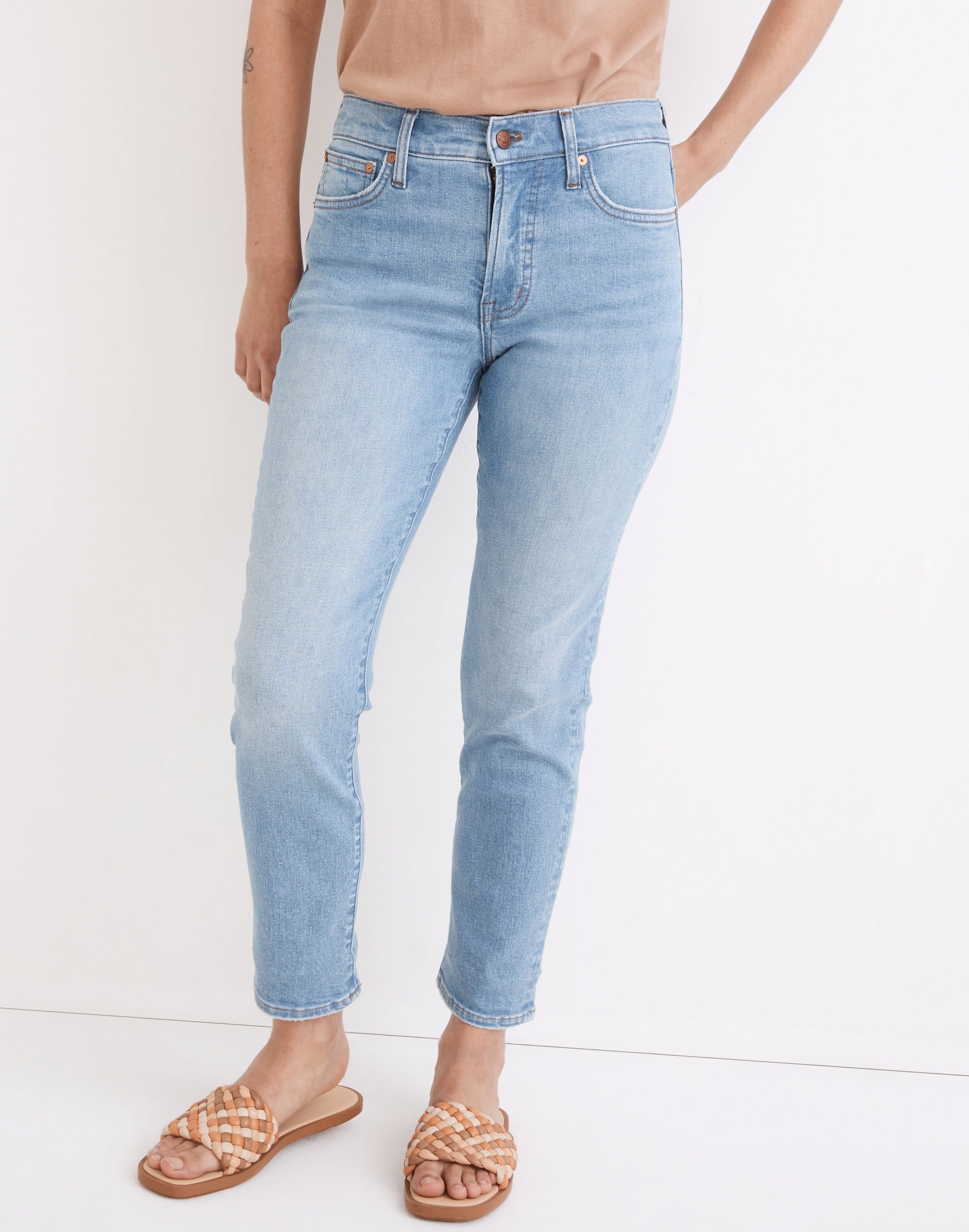 The Petite Perfect Vintage Jean in Alderton Wash