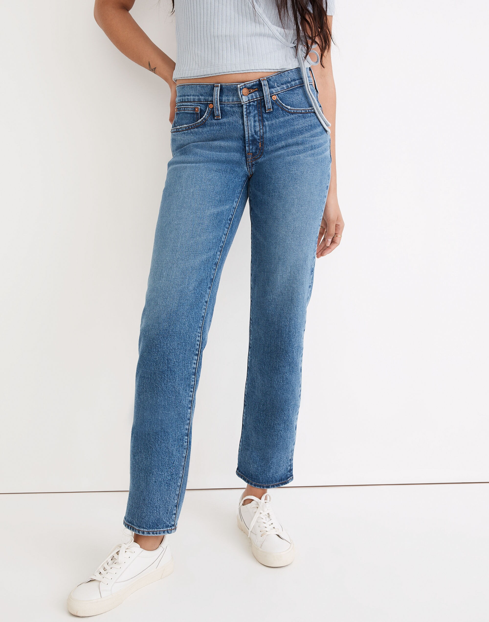 The Low-Rise Perfect Vintage Straight Jean in Bromton Wash