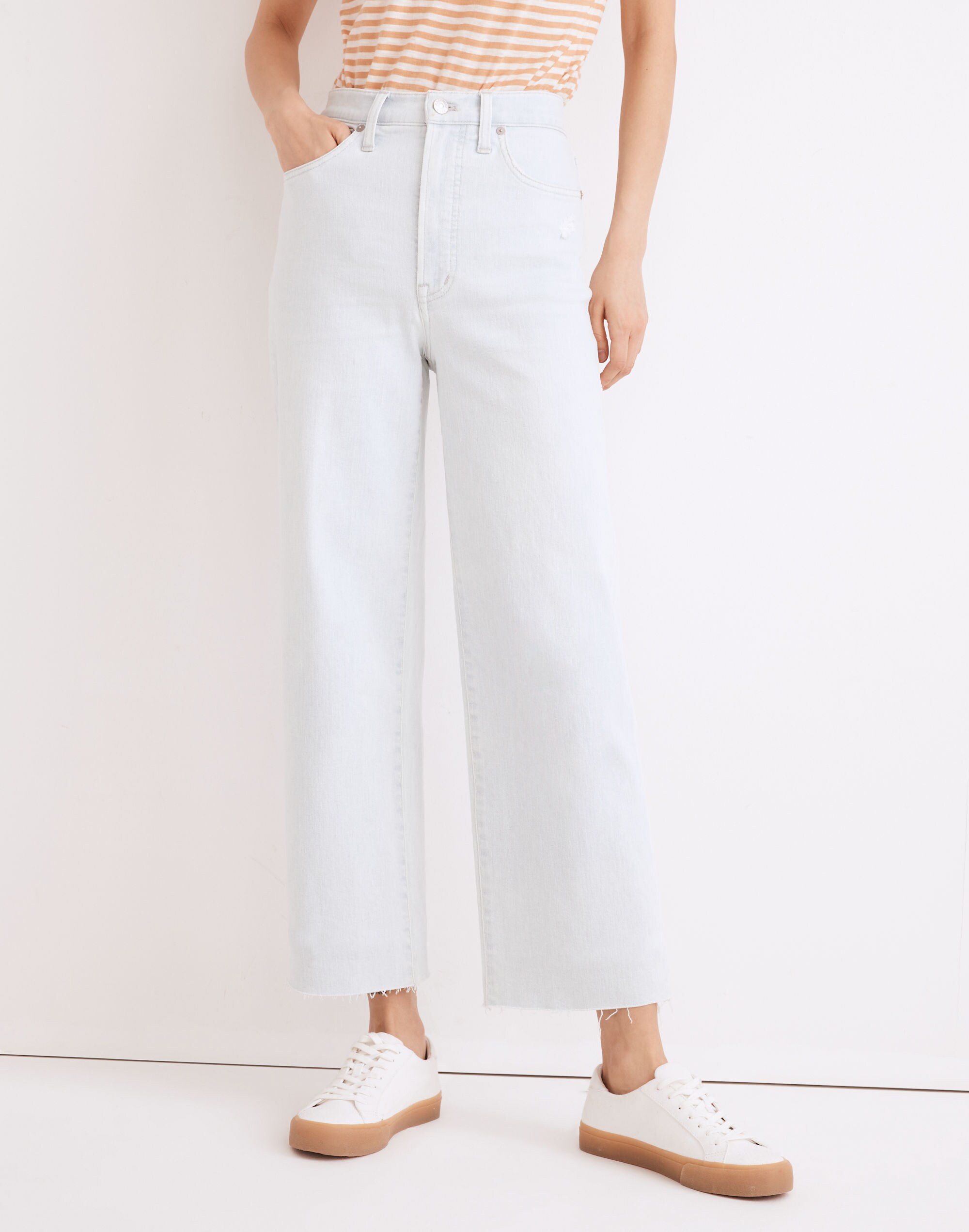 The Petite Perfect Vintage Wide-Leg Crop Jean in Bosworth Wash: Raw-Hem Edition