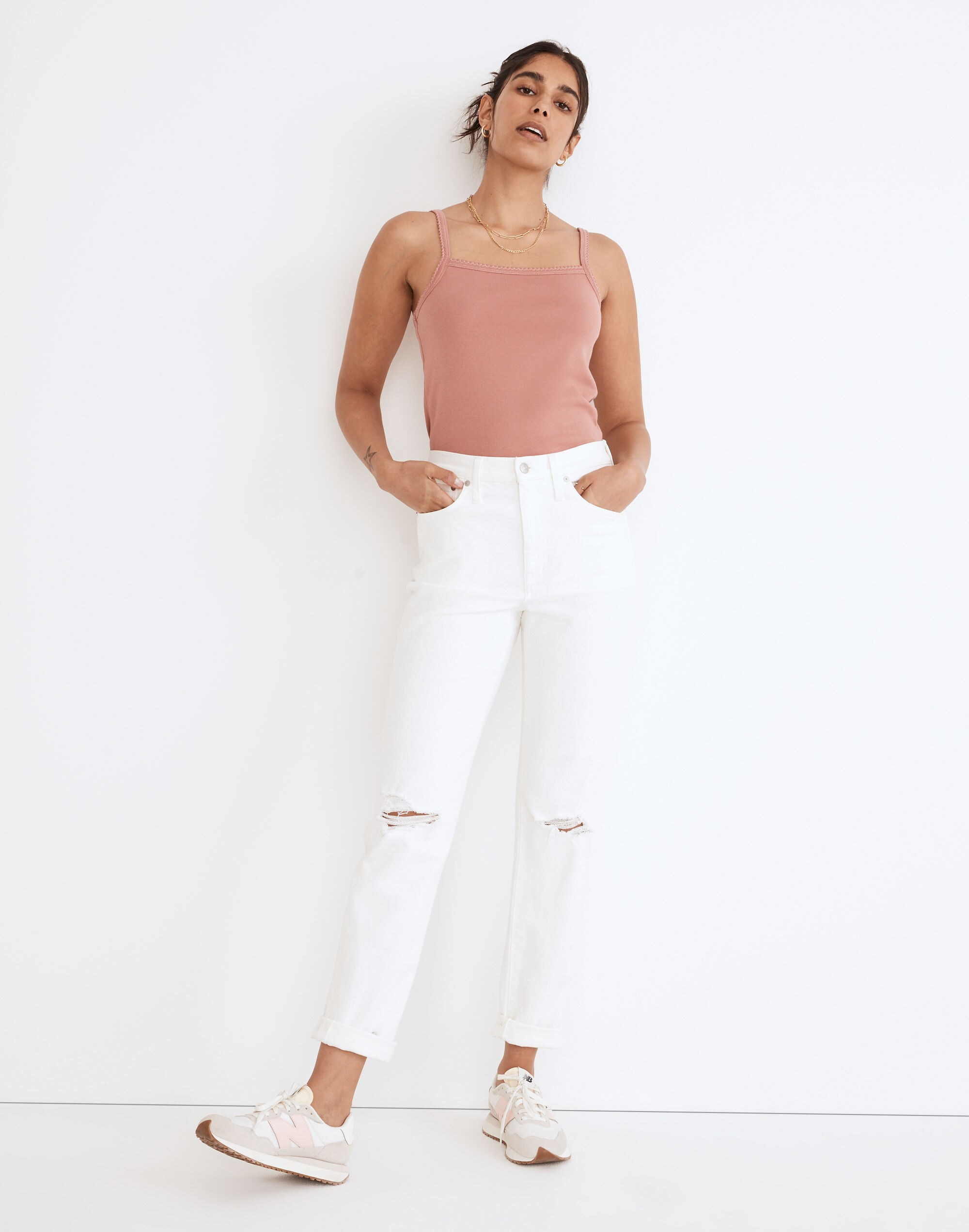 The High-Rise Slim Boyjean in Tile White
