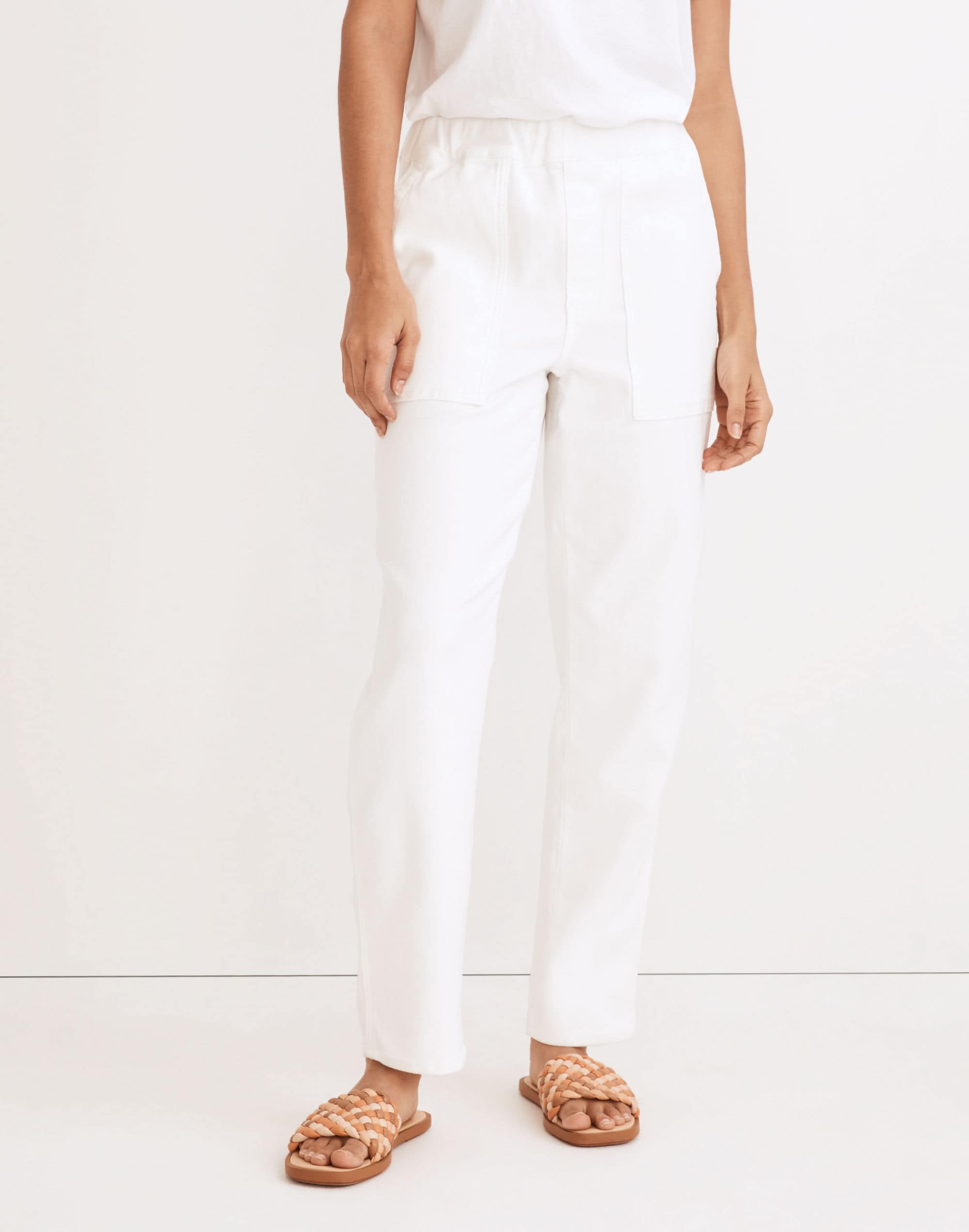 Pull-On Relaxed Jeans in Tile White