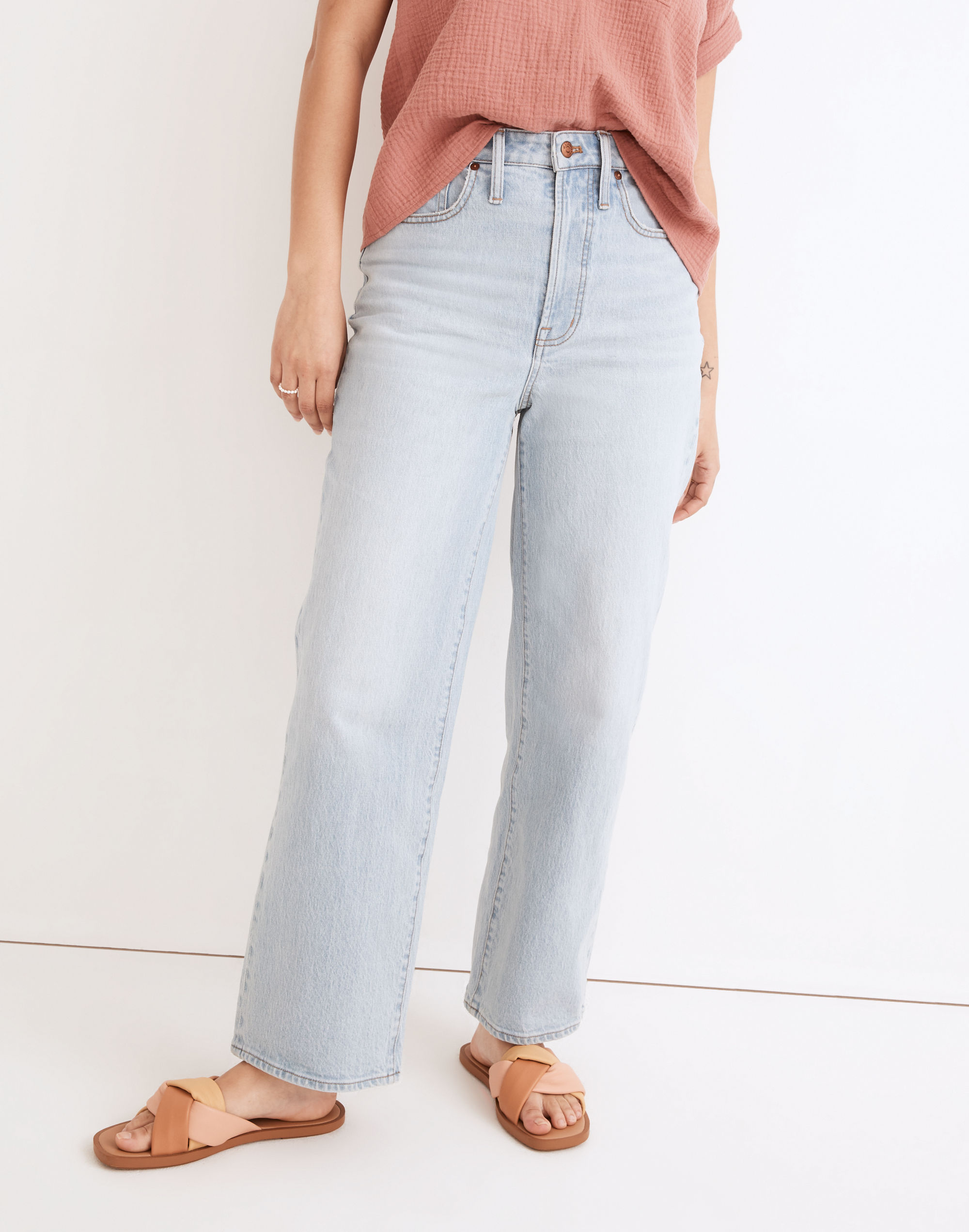 The Petite Curvy Perfect Vintage Wide-Leg Jean in Edmunds Wash