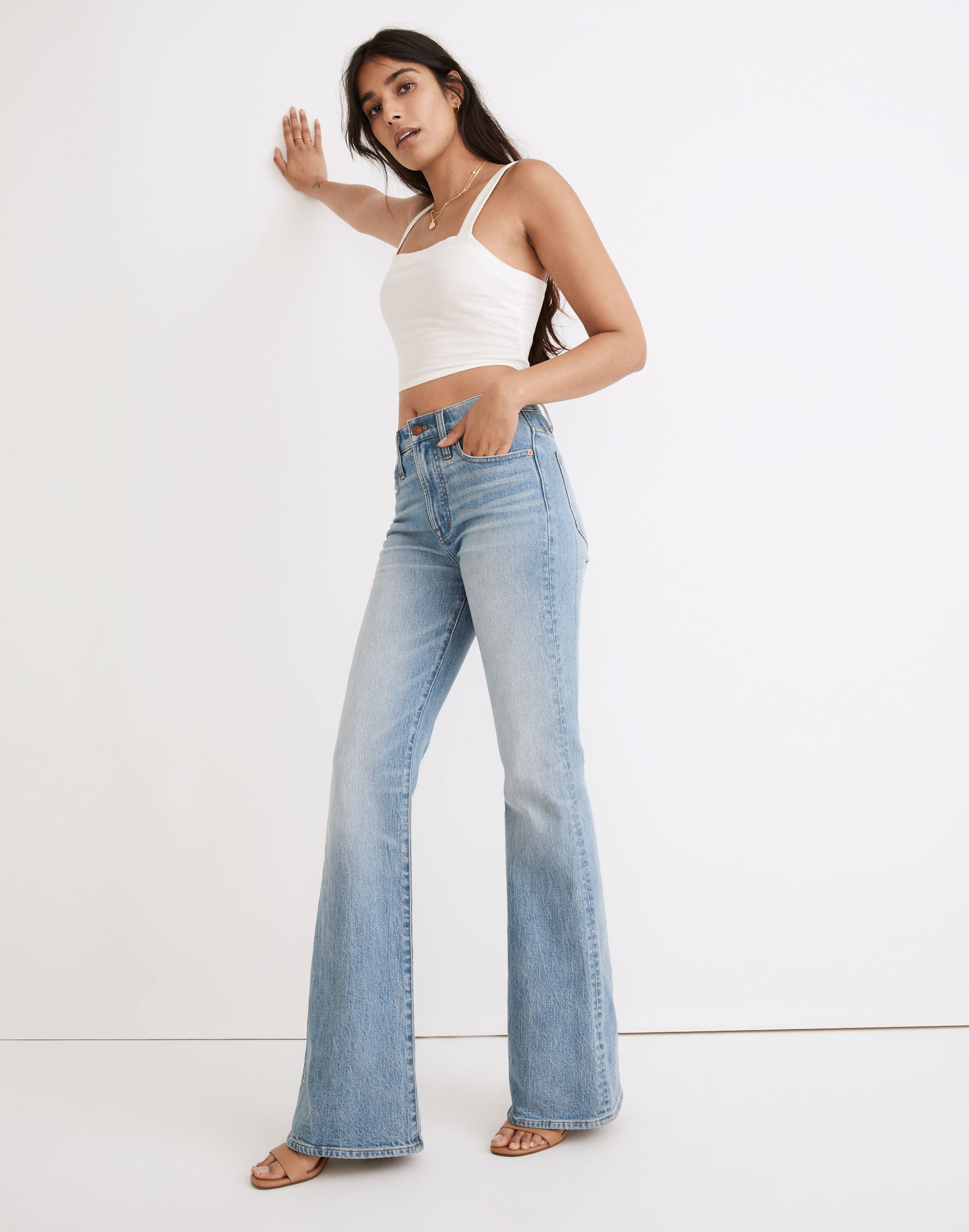 The Perfect Vintage Flare Jean in Delavan Wash