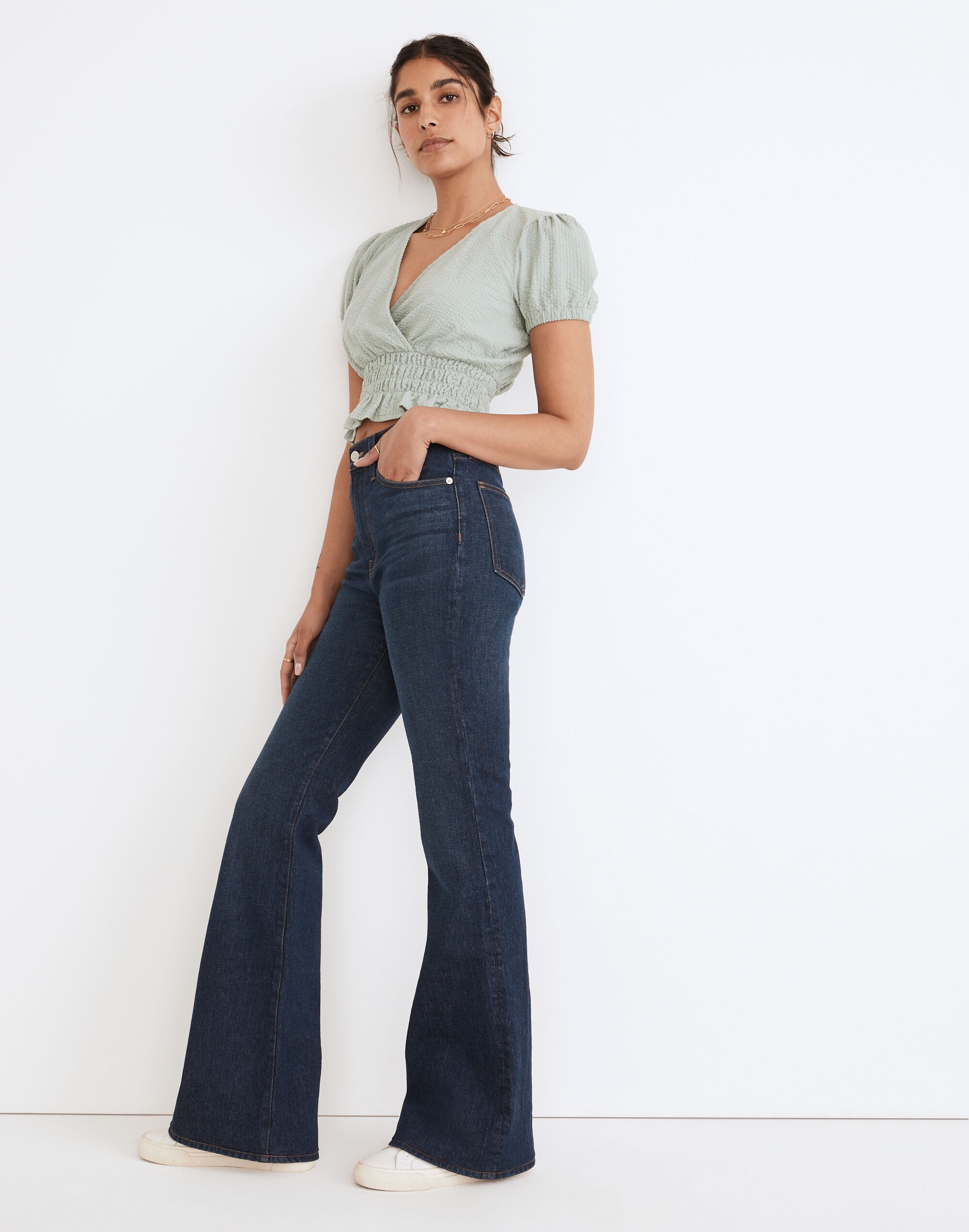 The Perfect Vintage Flare Jean in Beaucourt Wash