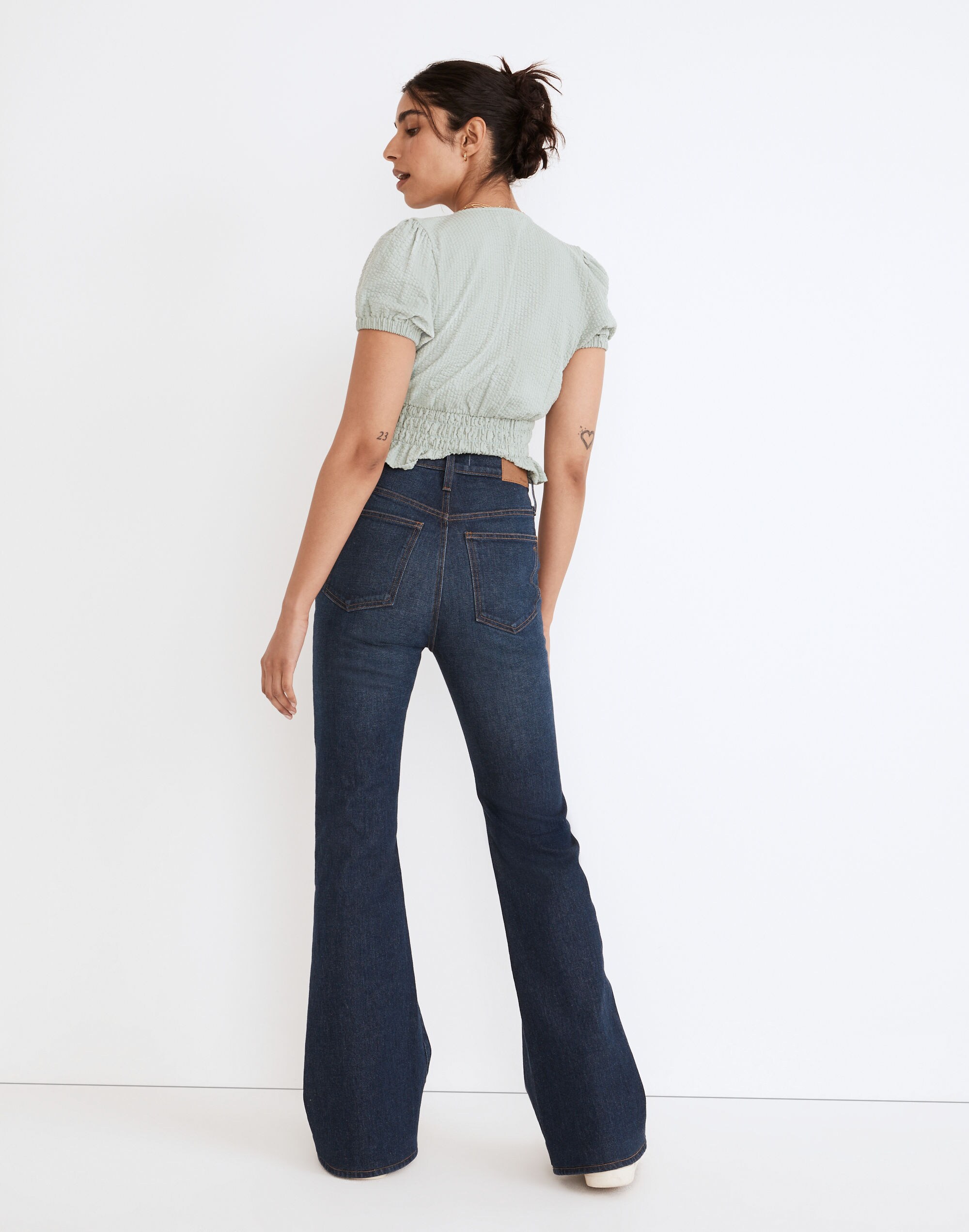 The Perfect Vintage Flare Jean in Beaucourt Wash
