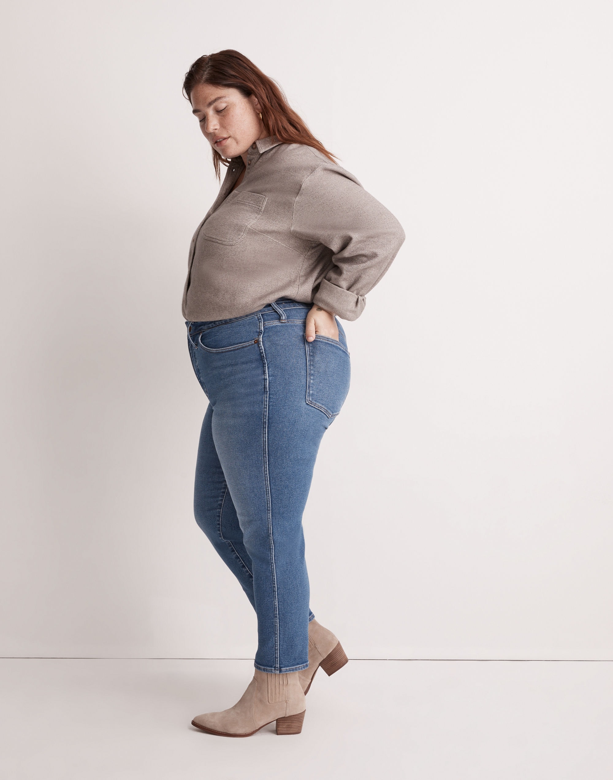 Plus Curvy Stovepipe Jeans in Leaside Wash