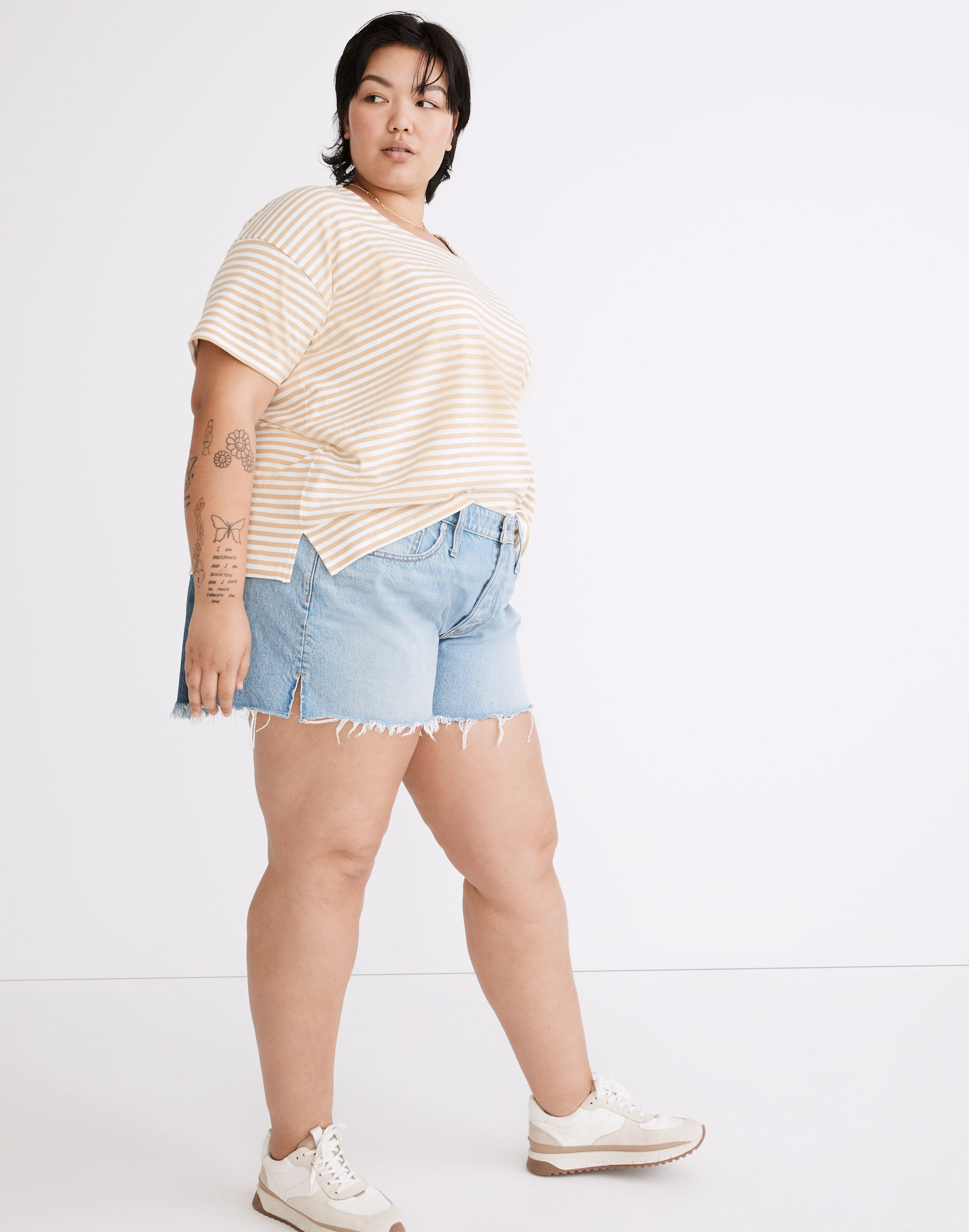 Plus Relaxed Denim Shorts in Madera Wash: Side-Slit Edition