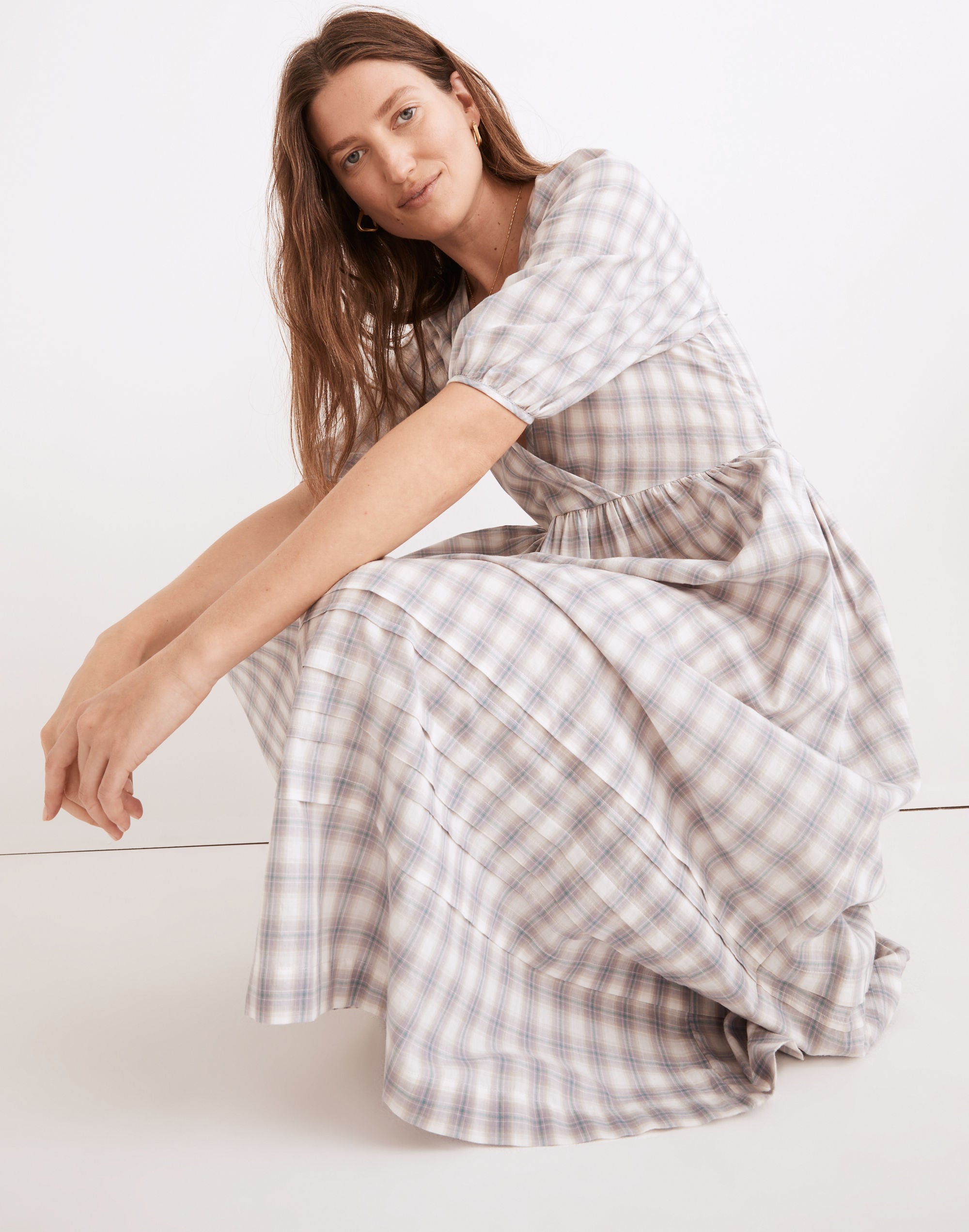 Marianna Puff-Sleeve Midi Dress in Plaid