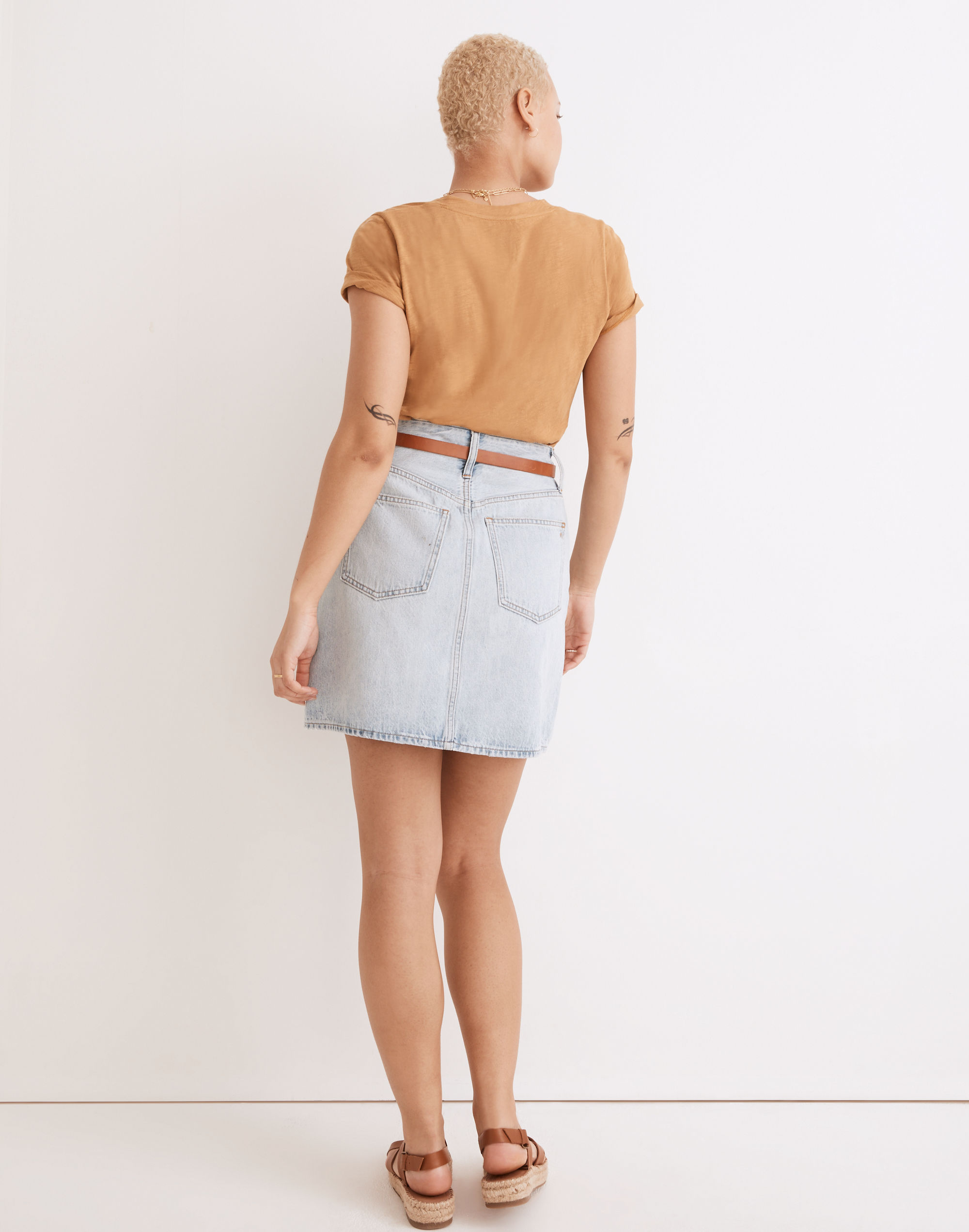 Curvy Denim High-Waist Straight Mini Skirt in Fitzgerald Wash