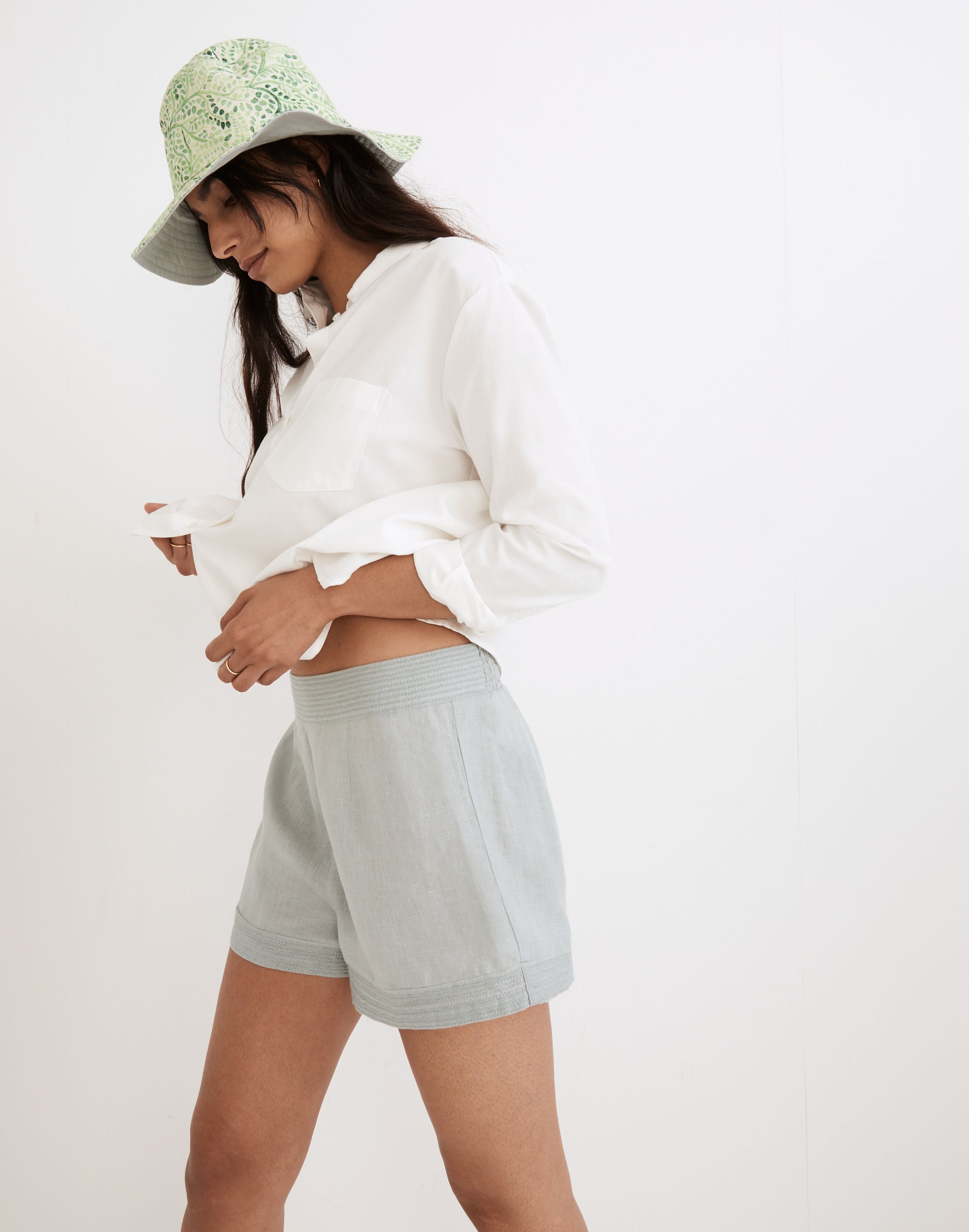 Madewell x Solid &amp; Striped&reg; Linen Lennox Cover-Up Shorts in Cloud Blue
