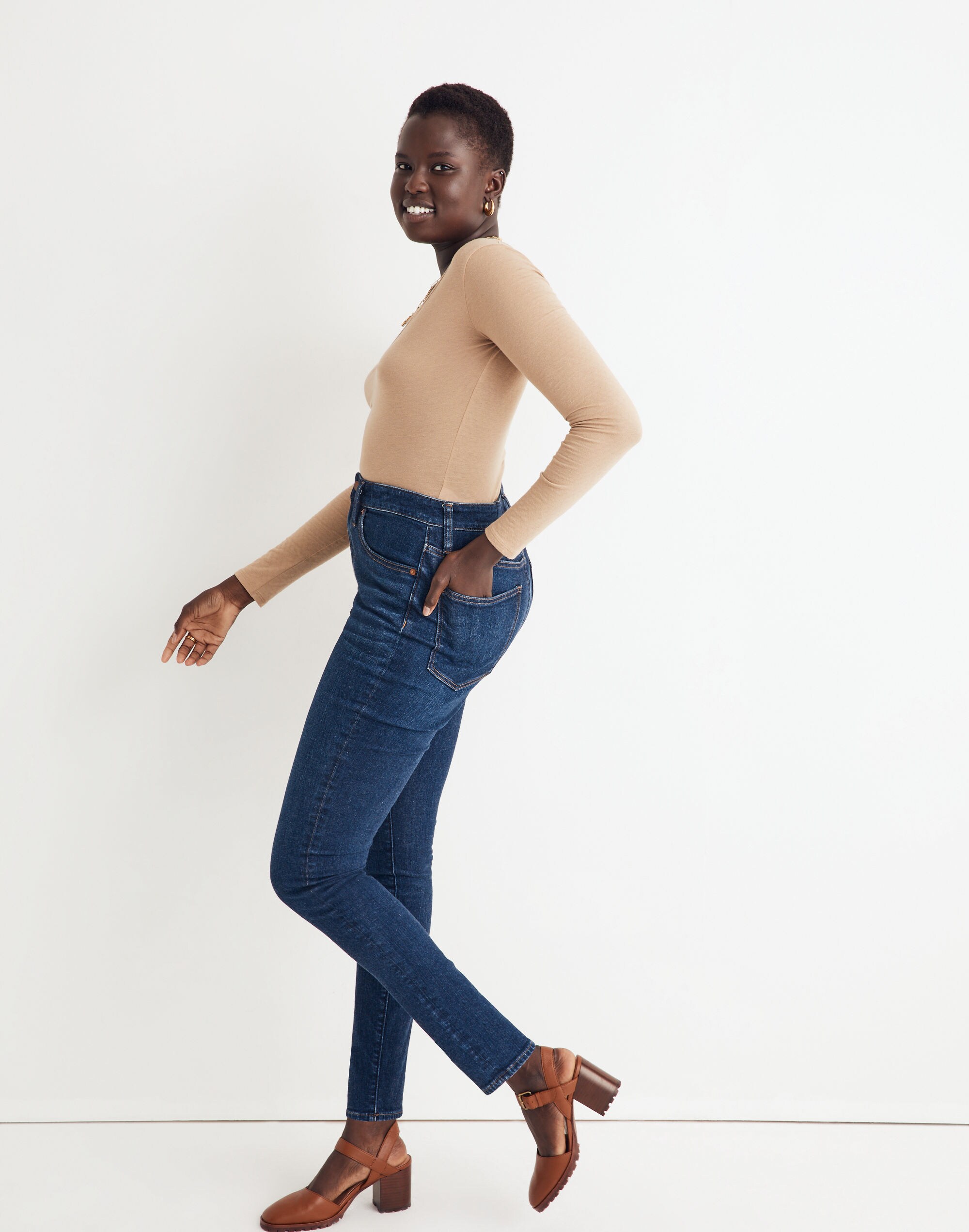 Curvy High-Rise Skinny Jeans in Seville Wash