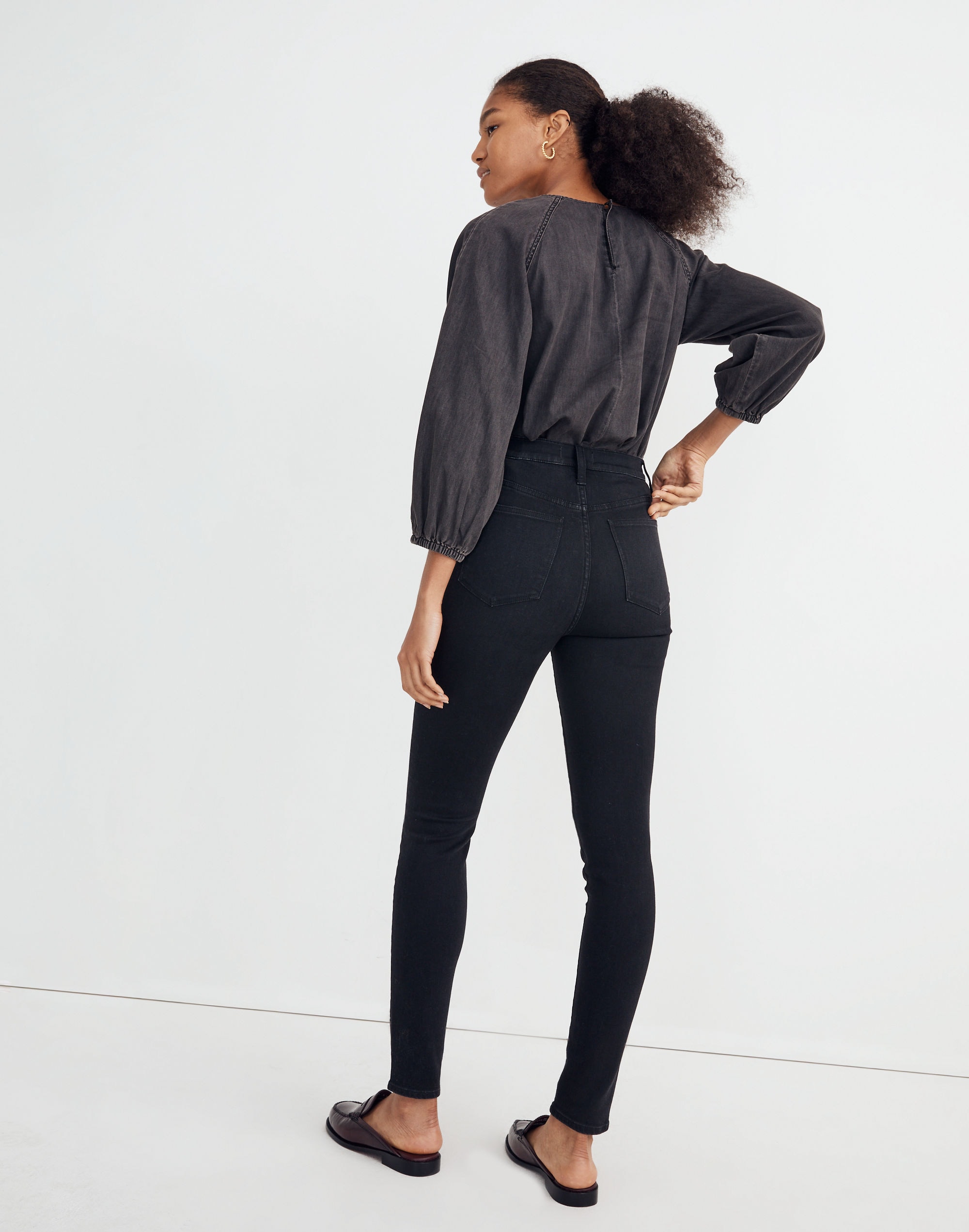 11" High-Rise Roadtripper Supersoft Skinny Jeans in Lakedale Wash