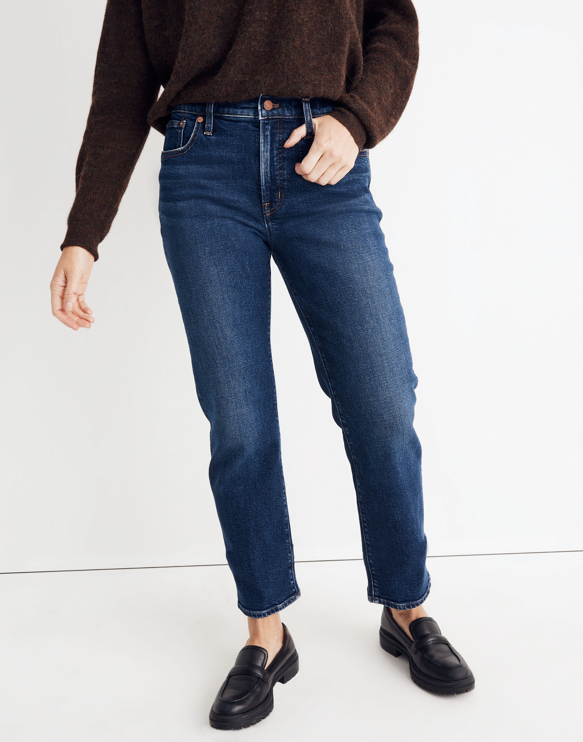 The Mid-Rise Perfect Vintage Jean in Montcrest Wash