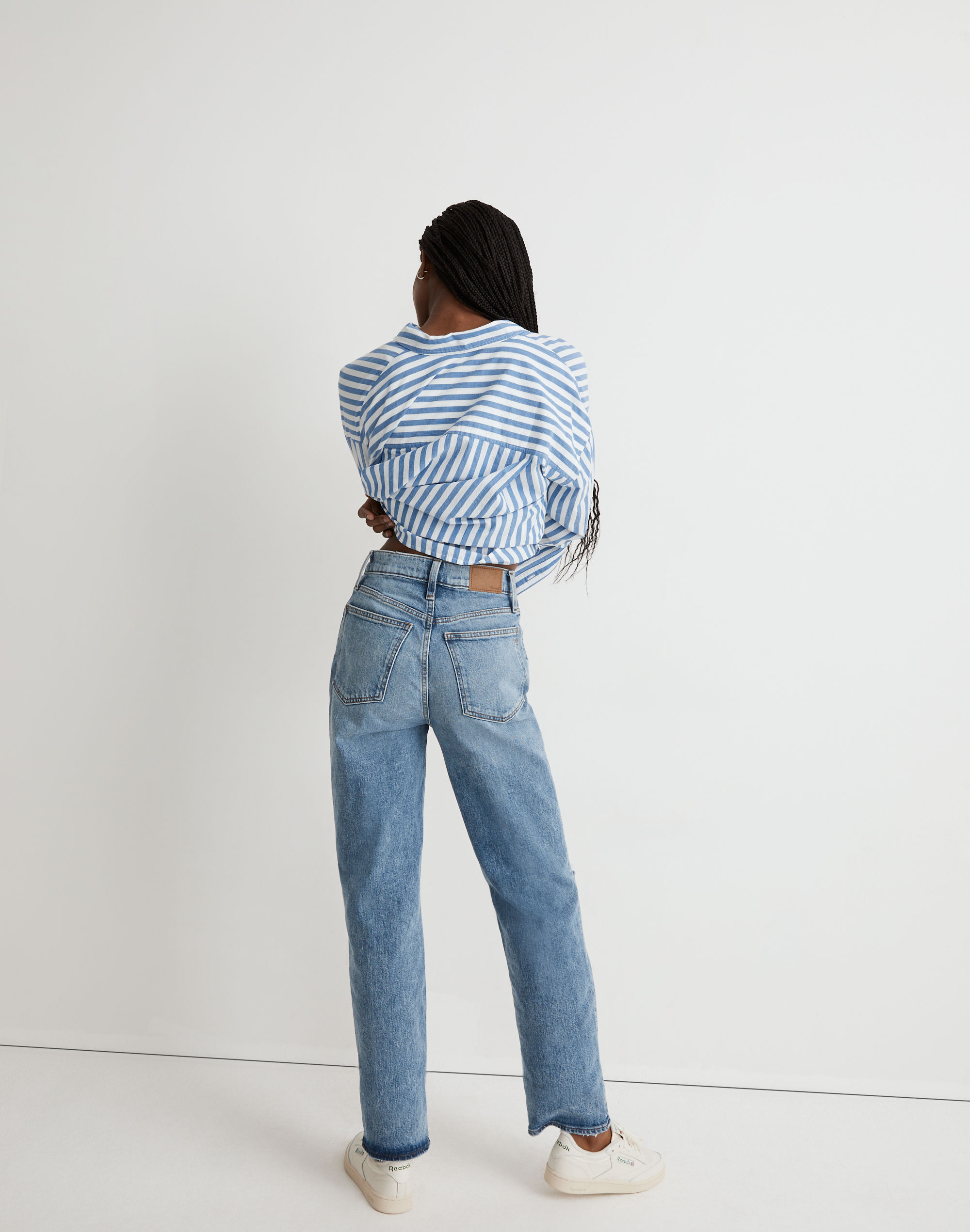The Perfect Vintage Straight Jean in Kingsbury Wash: Knee-Rip Edition