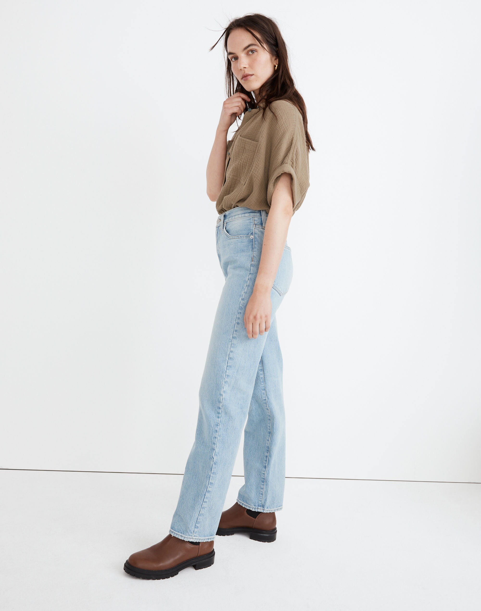 The Petite Perfect Vintage Straight Jean in Springwood Wash Madewell