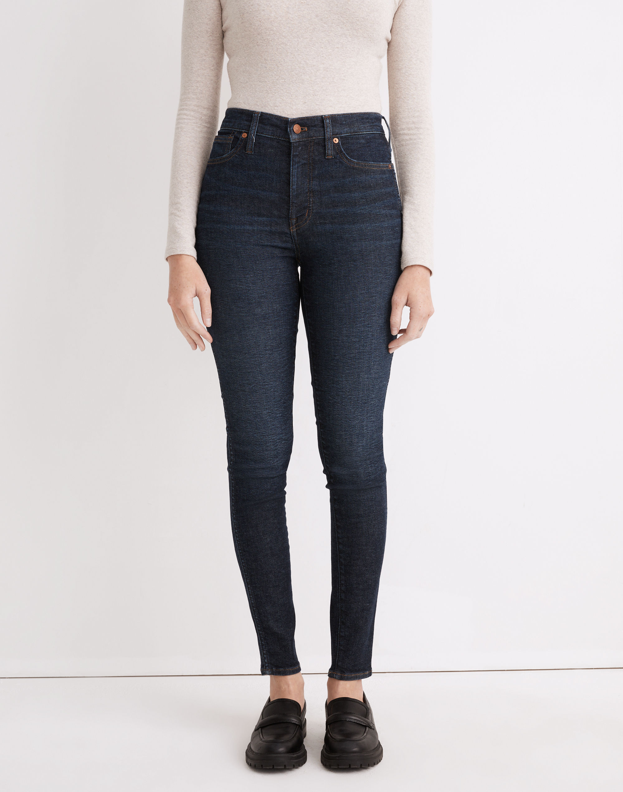 10" High-Rise Skinny Jeans in Dalesford Wash